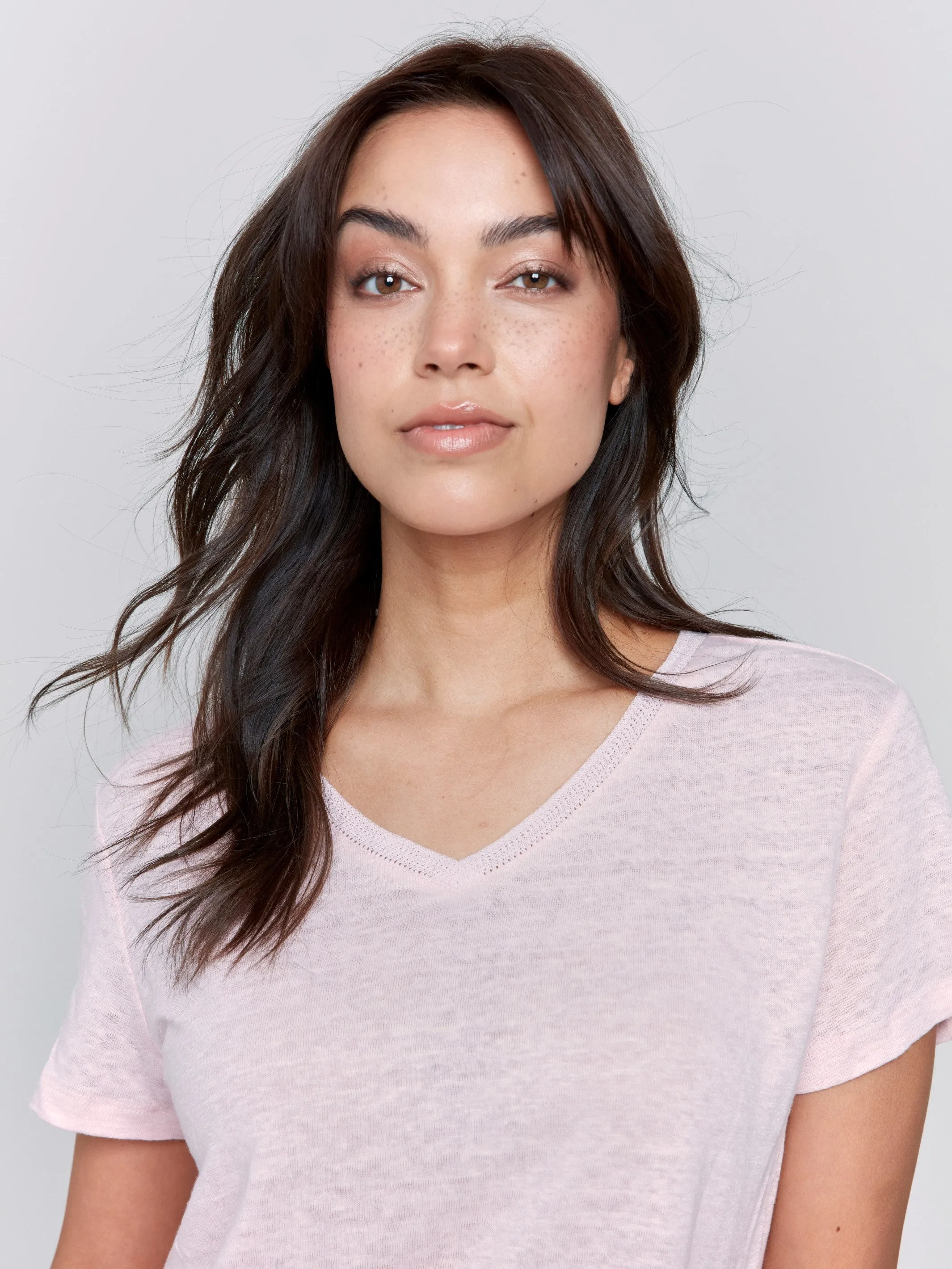 Linen Blend V-Neck T-Shirt - Petal Reinforced Hem Luxury Core
