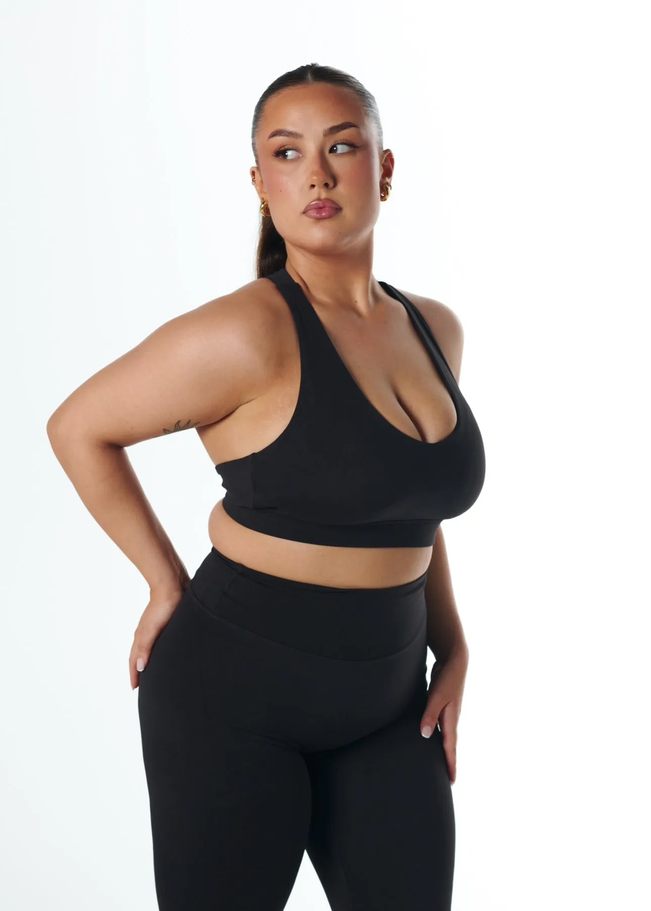 SERENE SUPPORT BRA - BLACK Reinforced Stitching