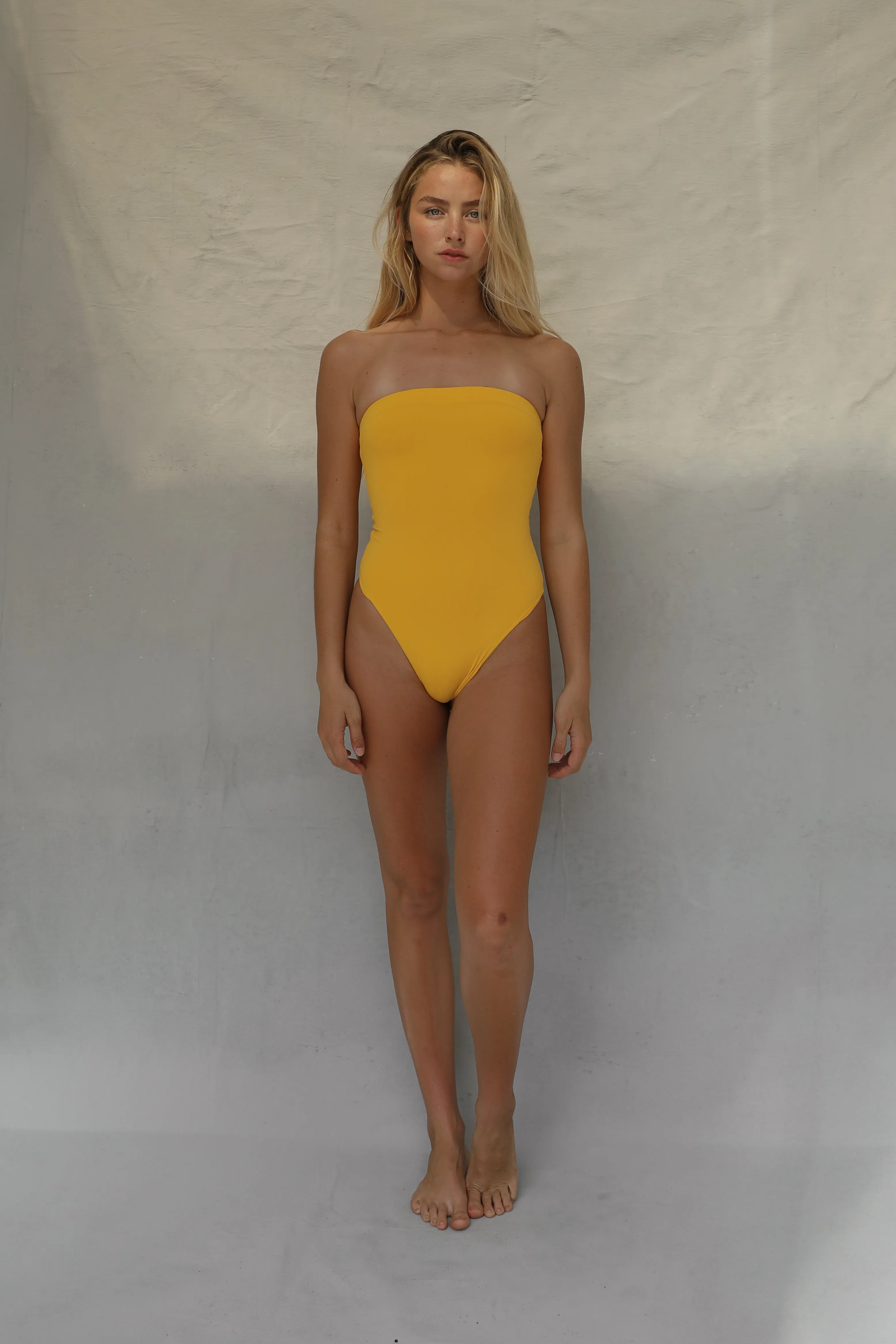 Full-coverage Tube One Piece Swimsuit - Daffodil