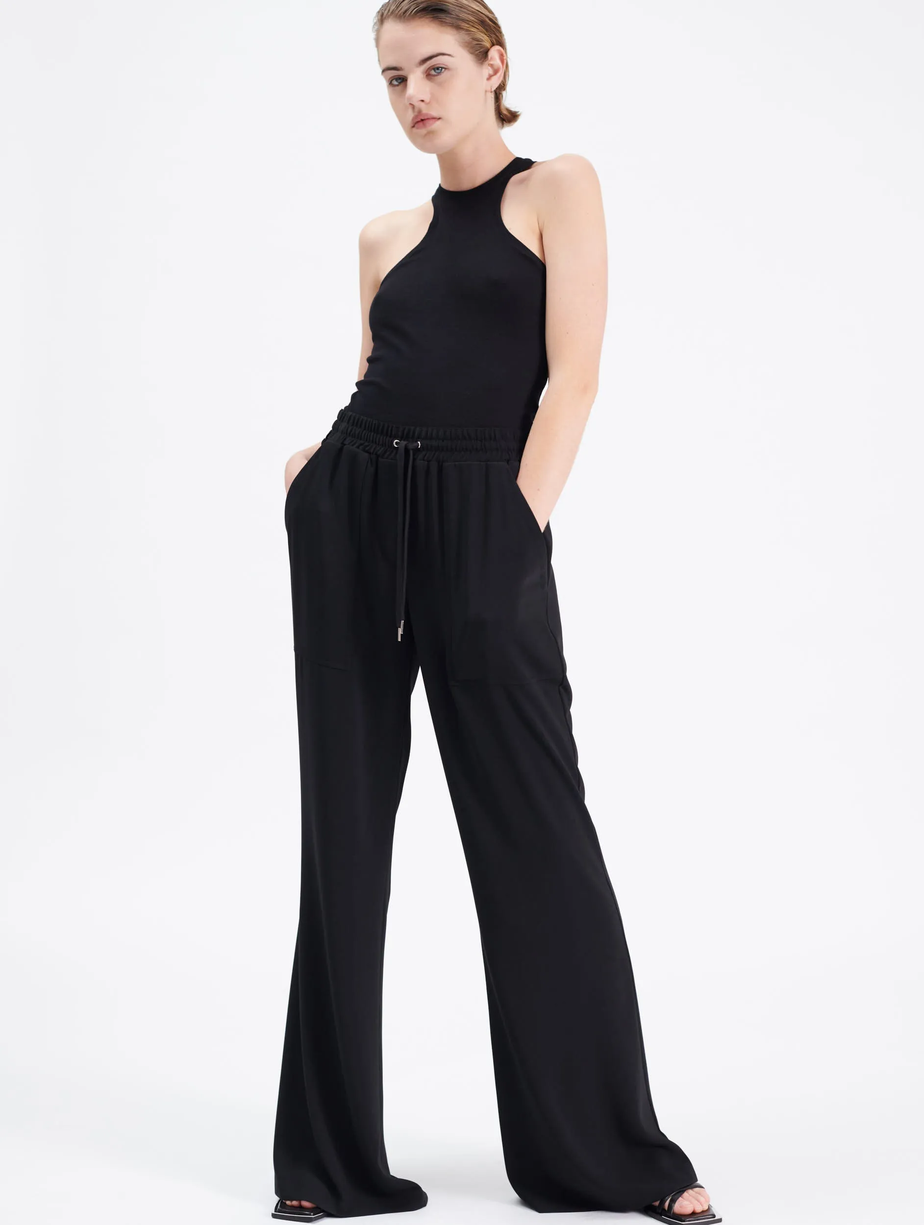 Flared crepe joggers Casual Vibe