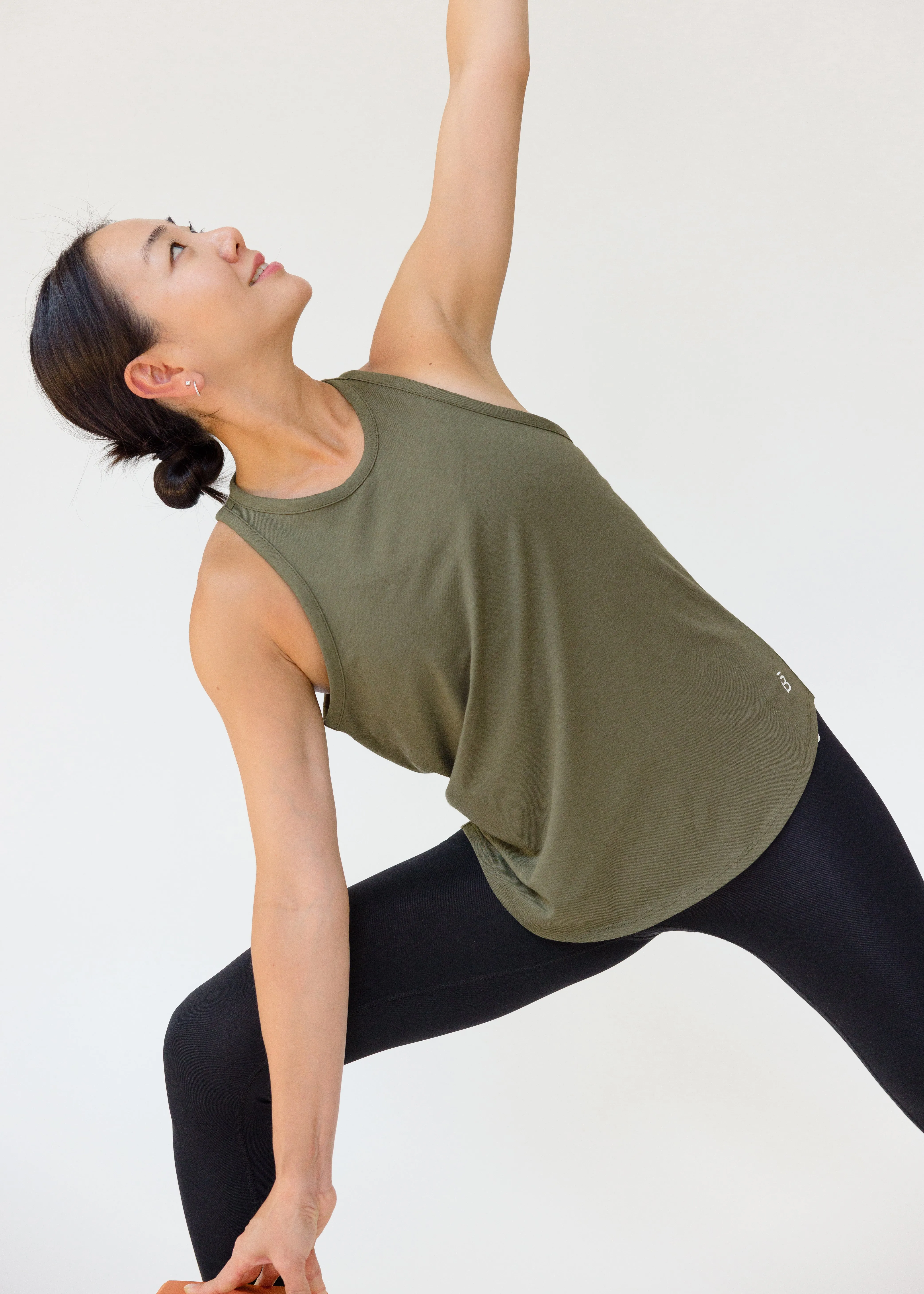 Comfortable Lounge Keep It Moving Tank