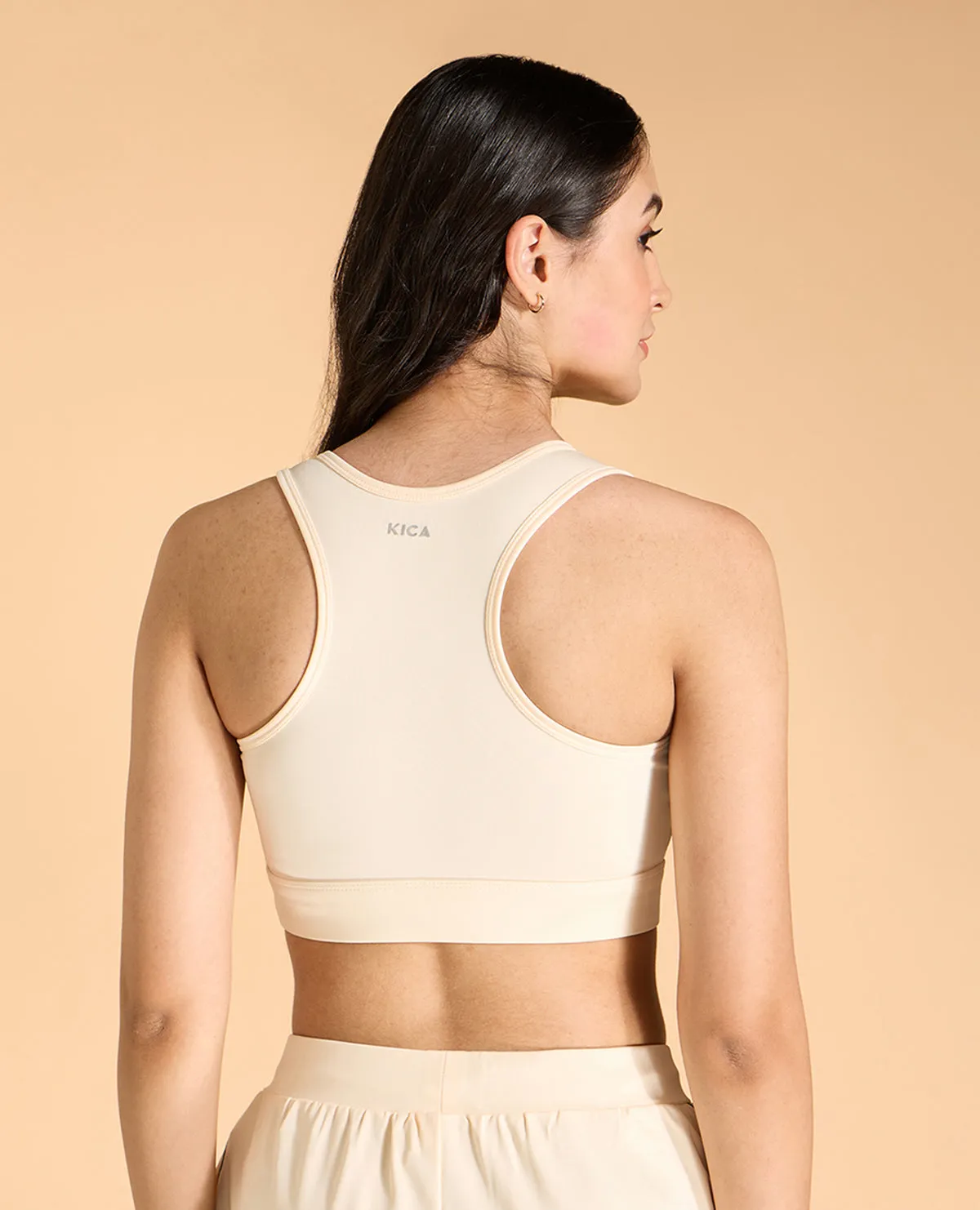 Full Coverage Medium Support Workout Sports Bra Cross Strap Support
