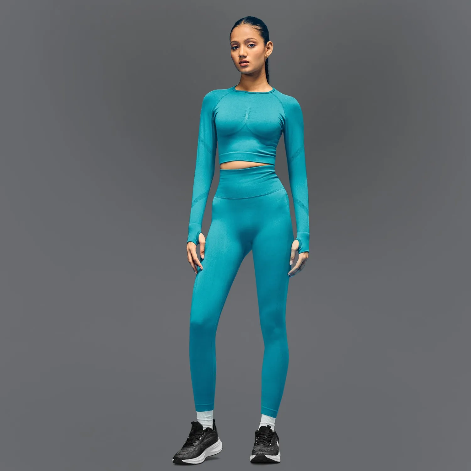 Limitless Snatched Ruched back Legging- Green Petite Size Non See Indoor Wear