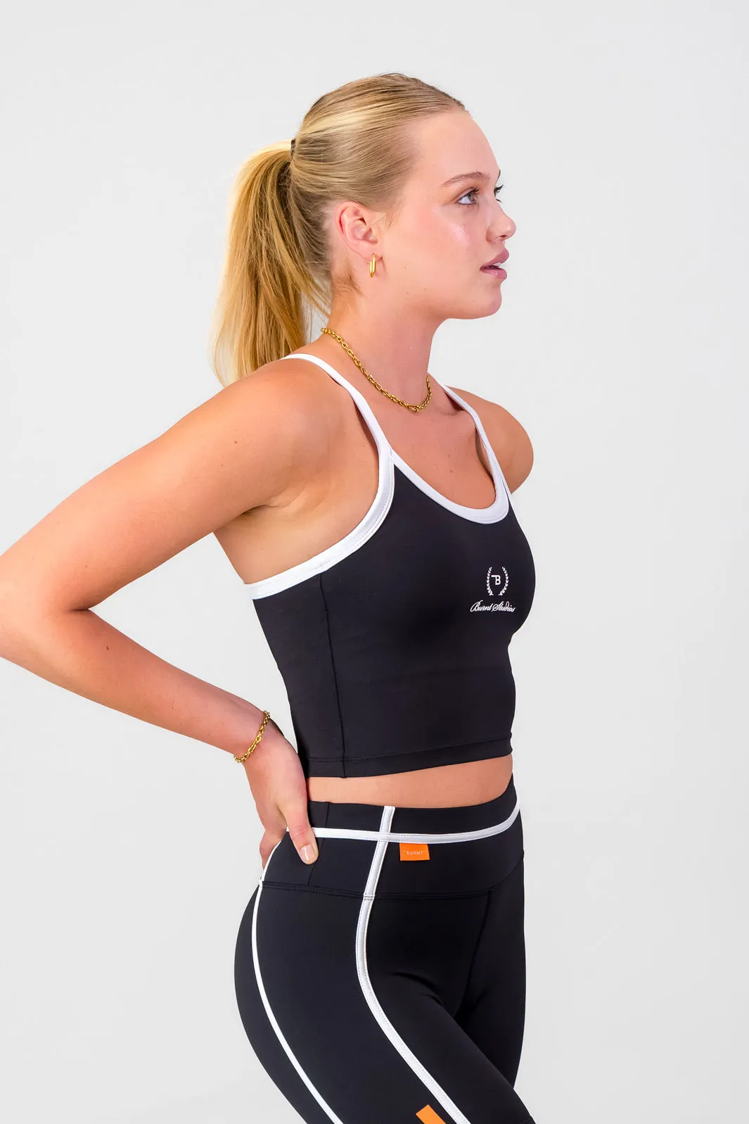 Airflow channels Supportive Tank - Black & White