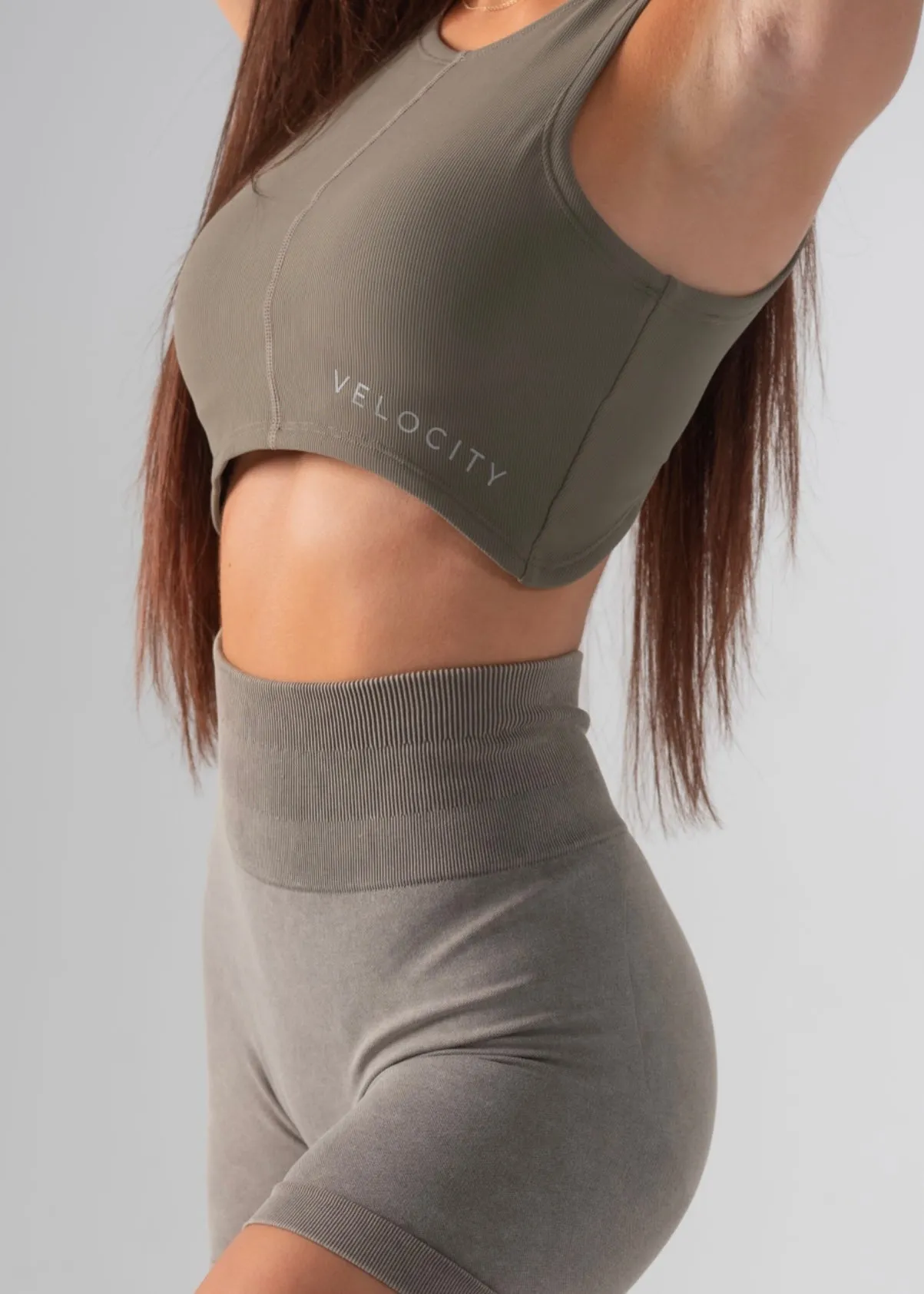 RACER CROP - GREEN Aerated Seam Placement