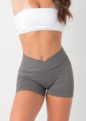 ULTIMATE SEAMLESS SCRUNCH SHORTS 3.0 - STEEL Cargo shorts Comfort Fit