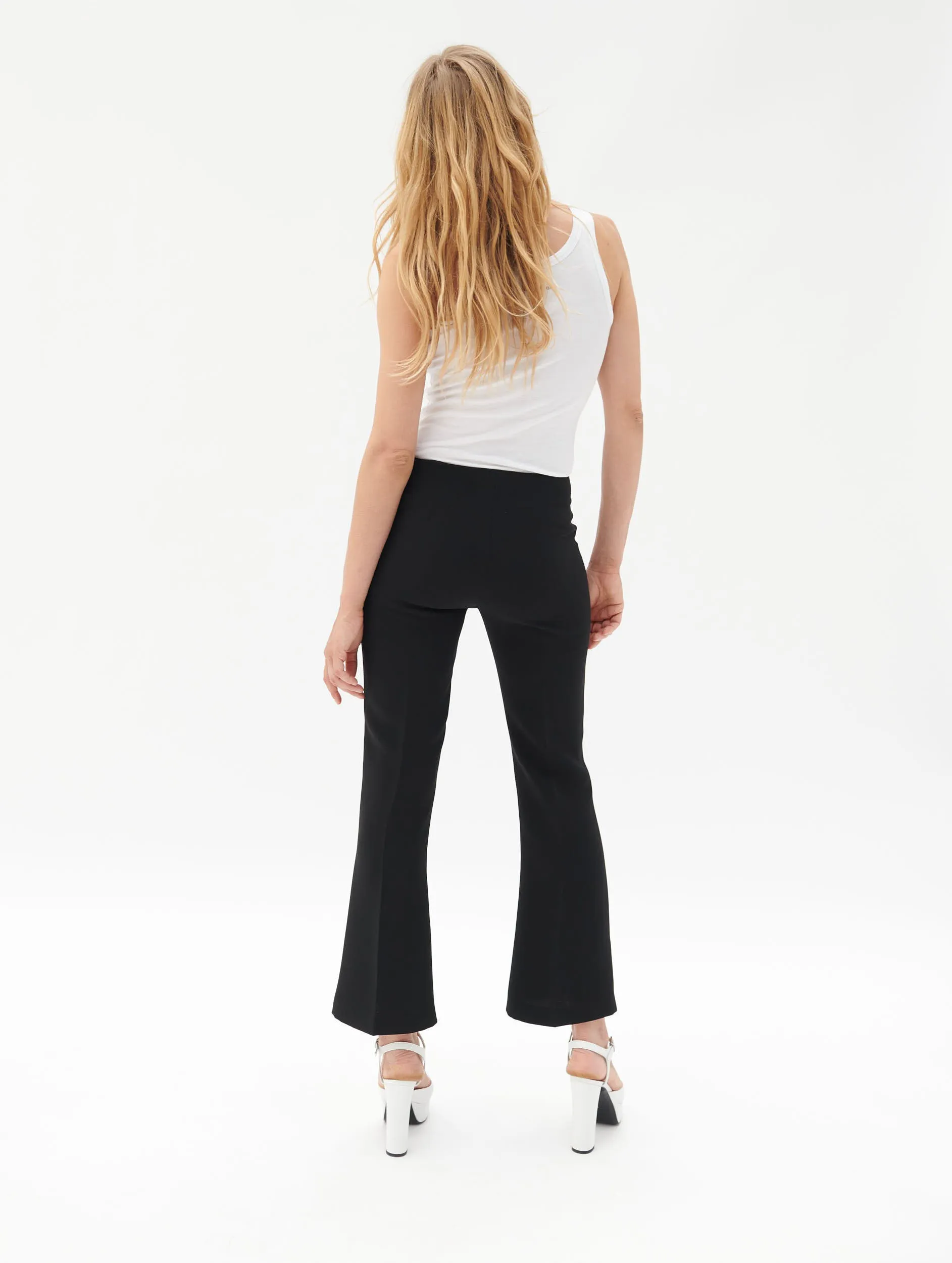 ErgonomicArticulatedDesign Relaxed Waist Black crepe 7/8 length flared trousers