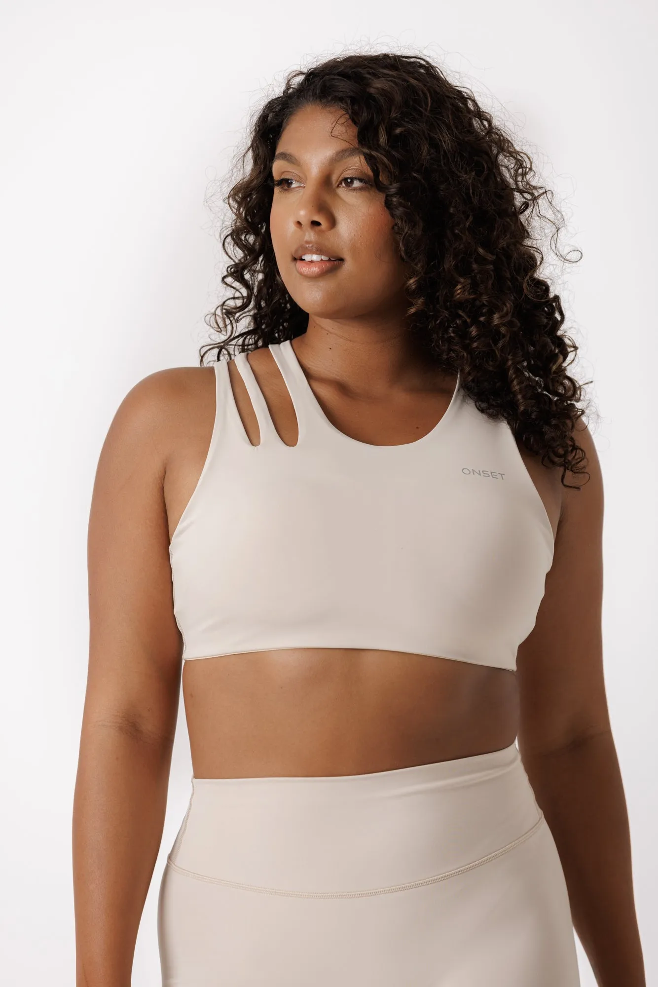 Skinny Fit Signature 3 Strap Sports Bra