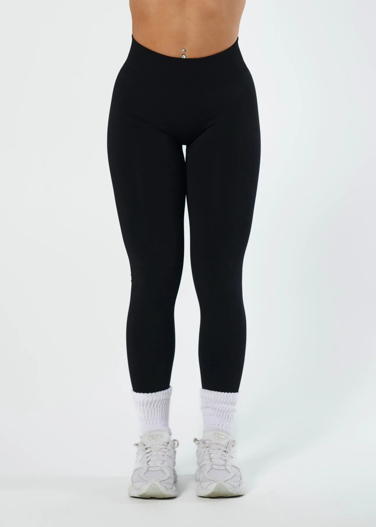 LUXE SCRUNCH LEGGINGS - BLACK Pro Athlete City Walk