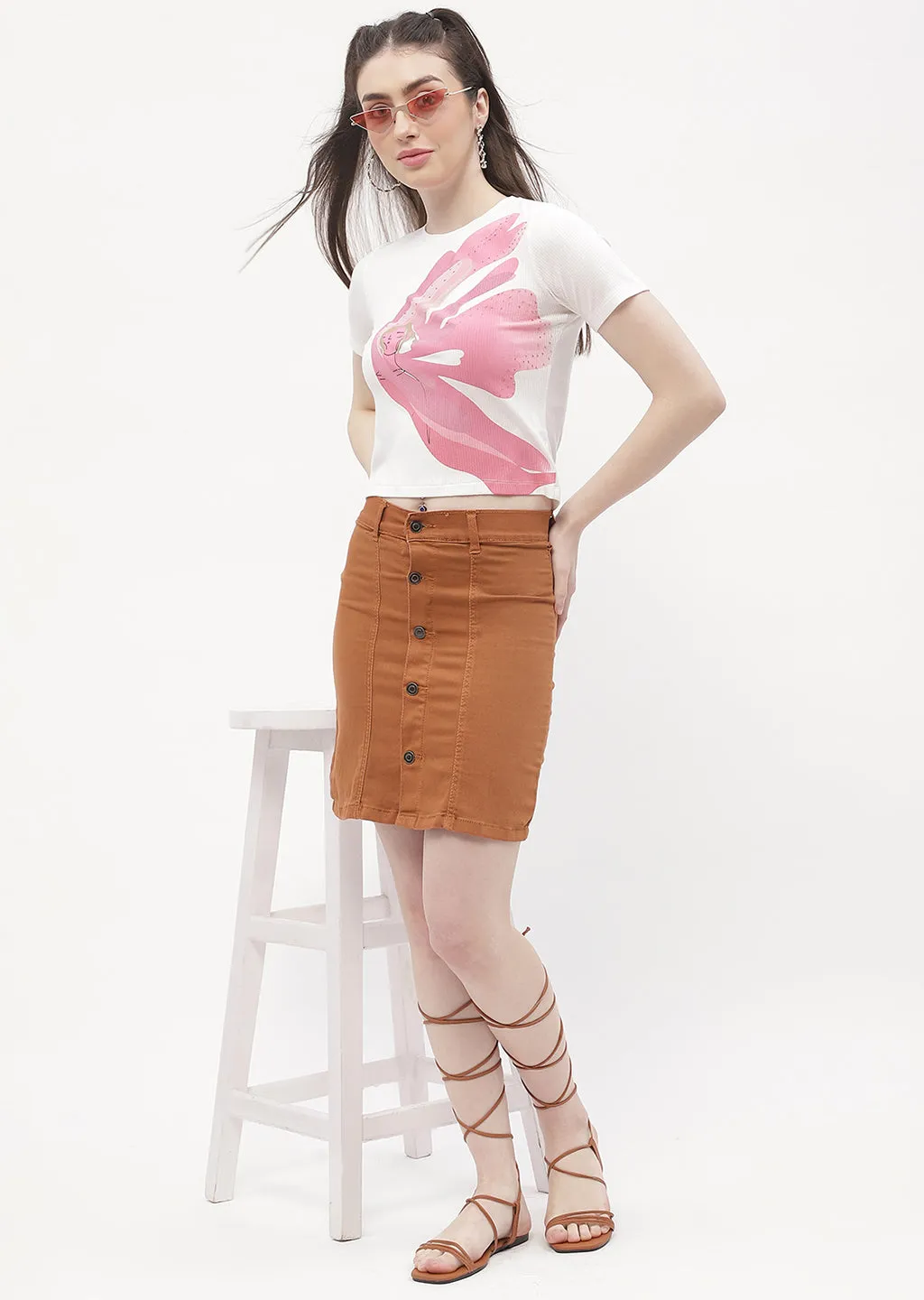 Thermal Regulation Fabric Madame Graphic Print Off-White Ribbed T-Shirt
