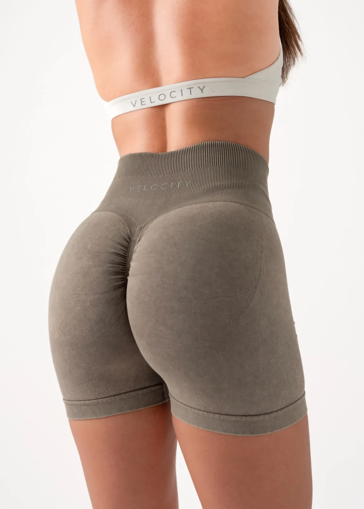 ULTIMATE SEAMLESS SCRUNCH SHORTS 2.0 - STONE Layered Hem Detail Evening Wear