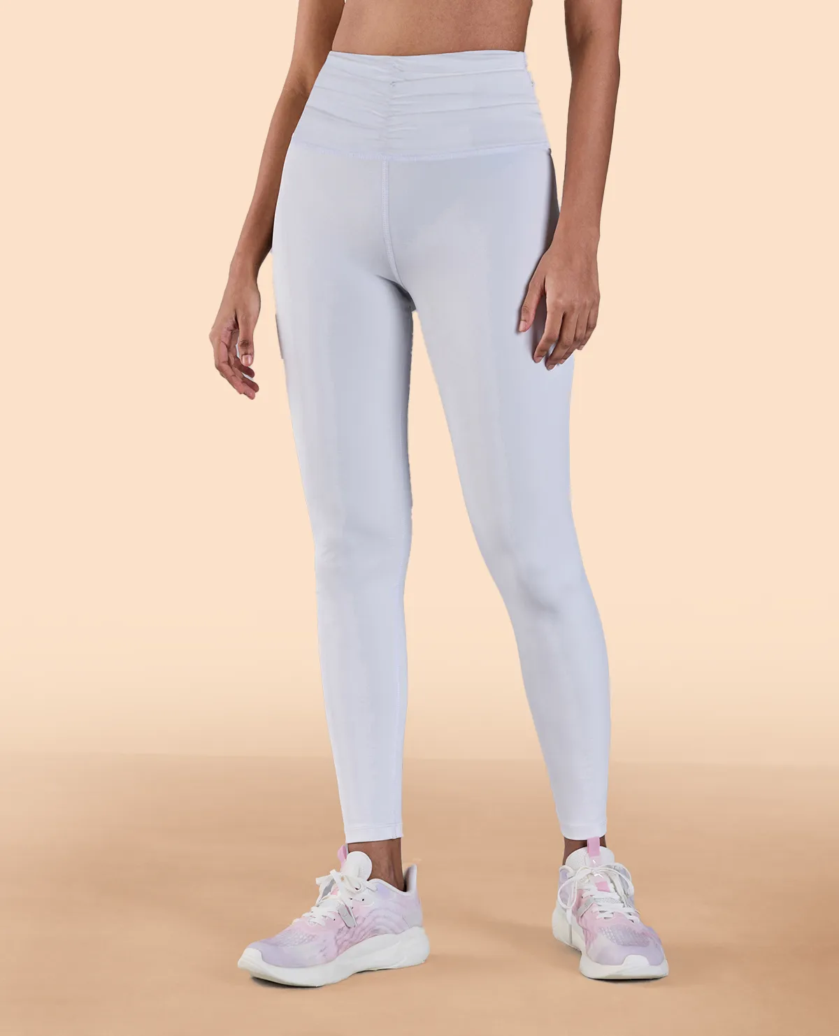 Ruched Waistband Leggings in Second SKN With Back Pocket Tight Shape