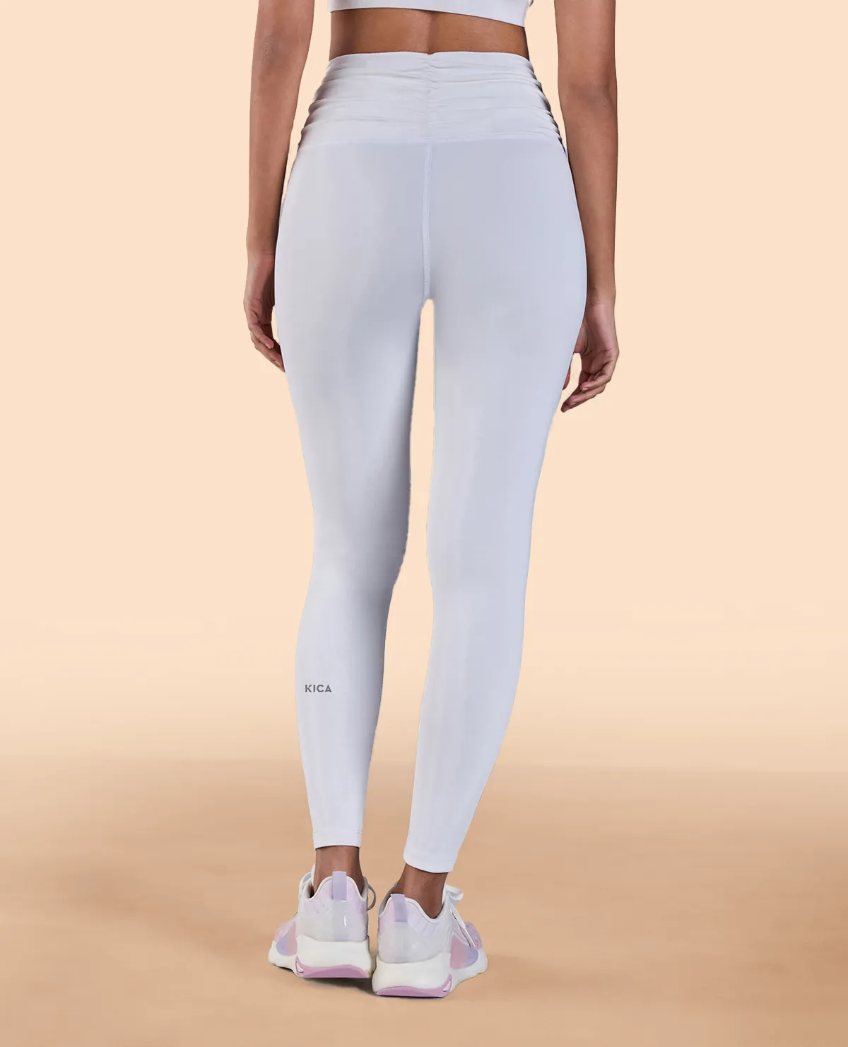 Effortless Wear Fit Light and Breathable Ruched Waistband Leggings in Second SKN With Back Pocket