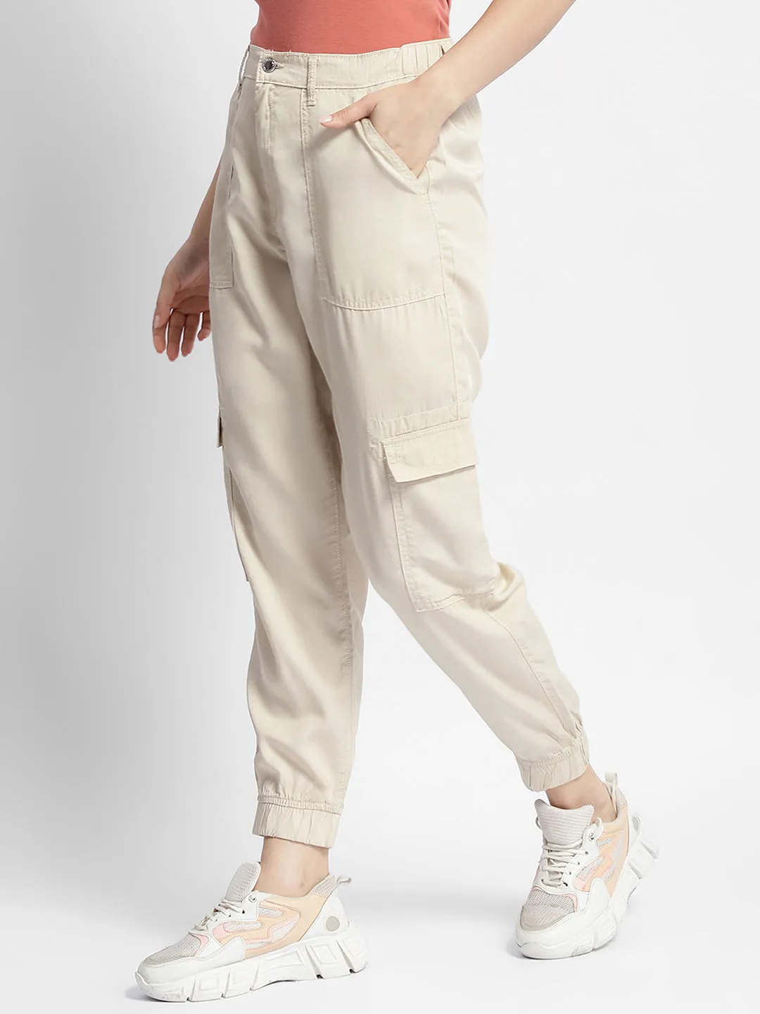 Corduroy texture Reinforced Pockets Madame Off-White Tapered Fit Mid-Rise Joggers