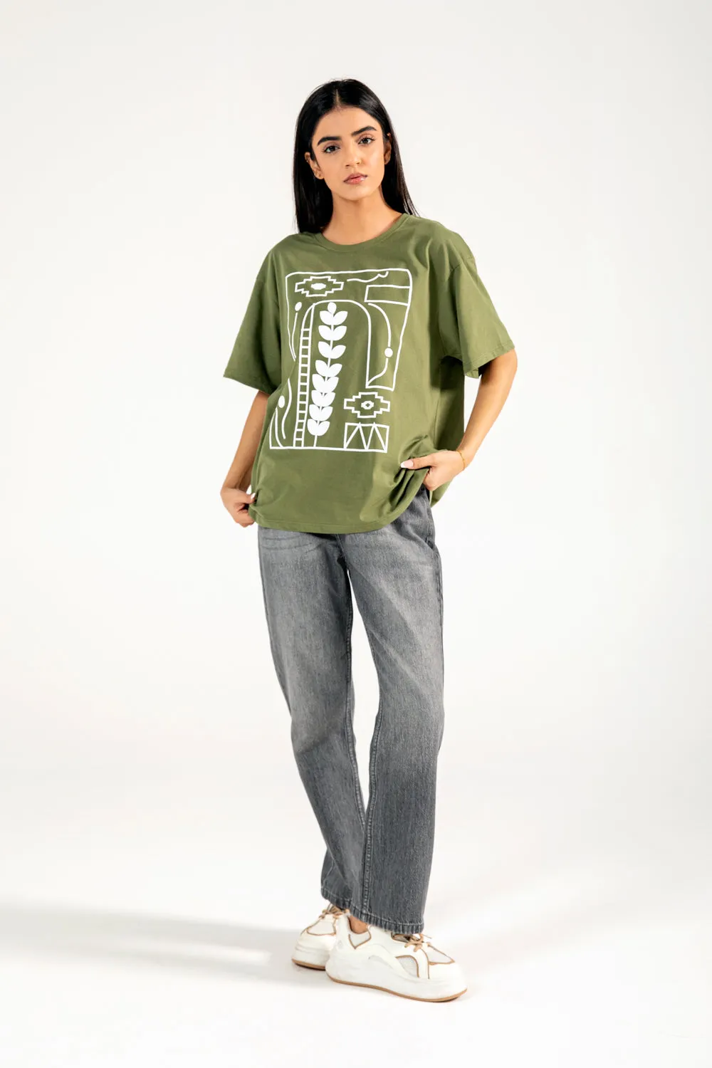 GRAPHIC TEE Model Glow