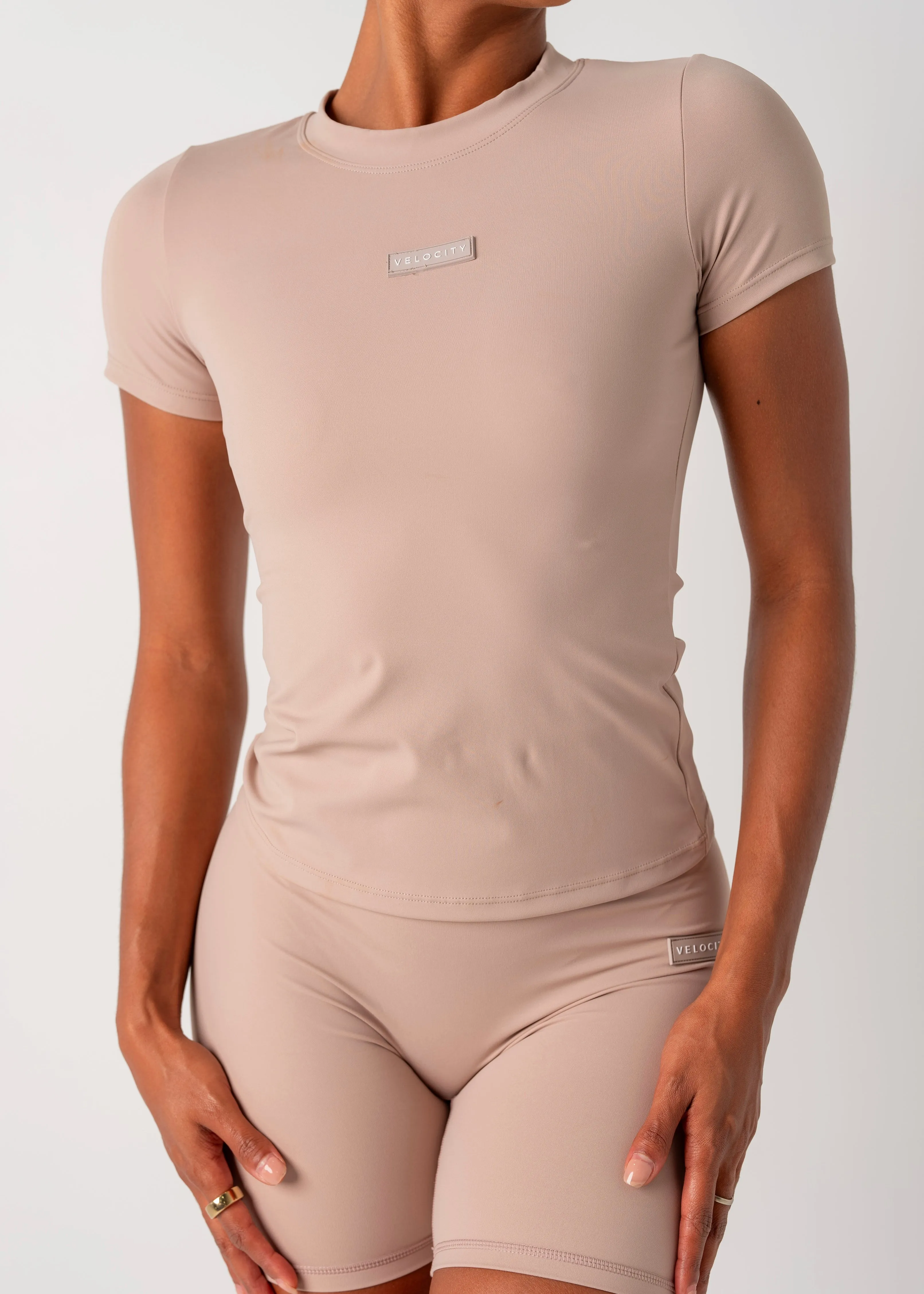 SS FITTED TEE - BEIGE Crown Fit Weather Guard