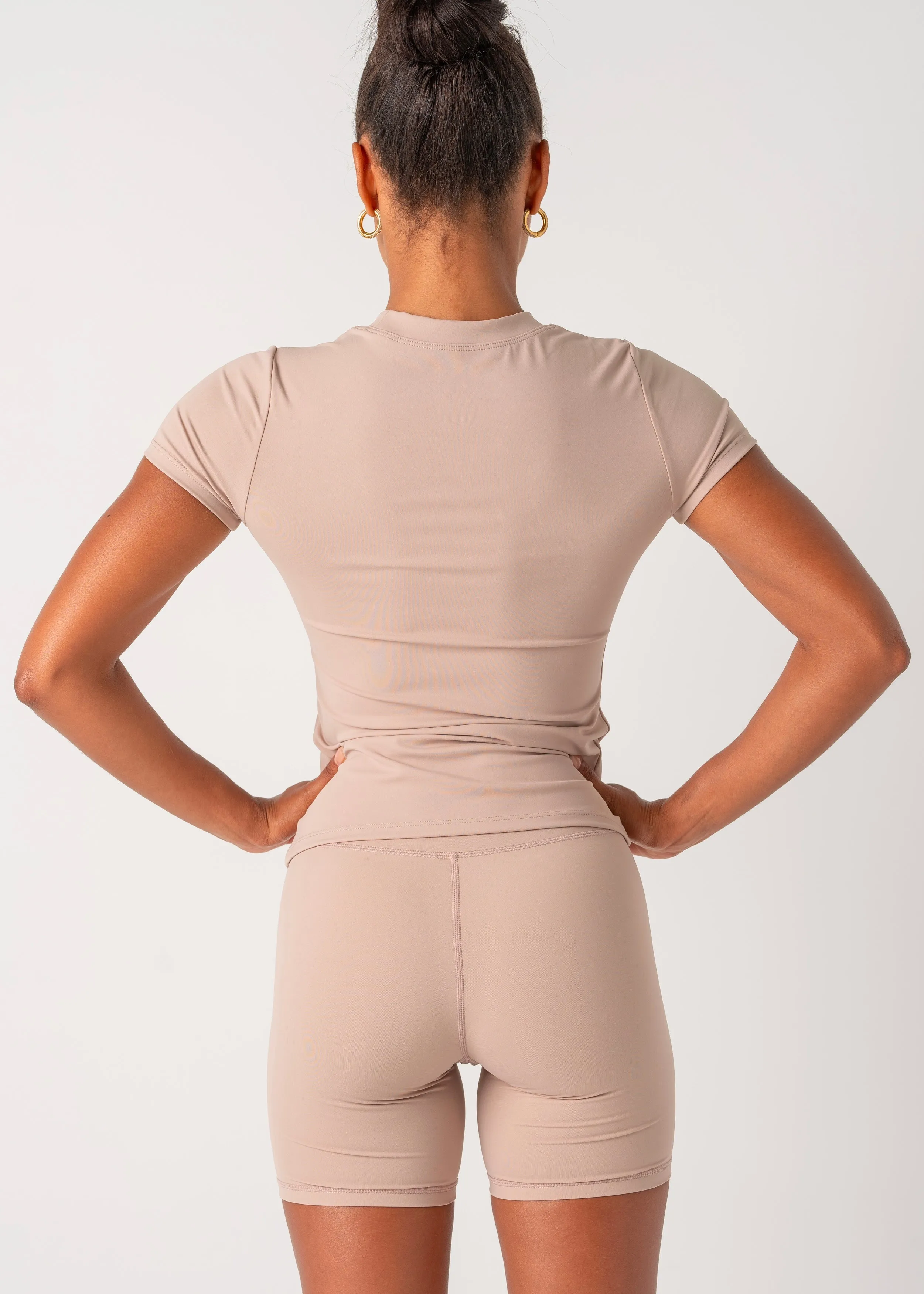Comfort waistband SS FITTED TEE - BEIGE