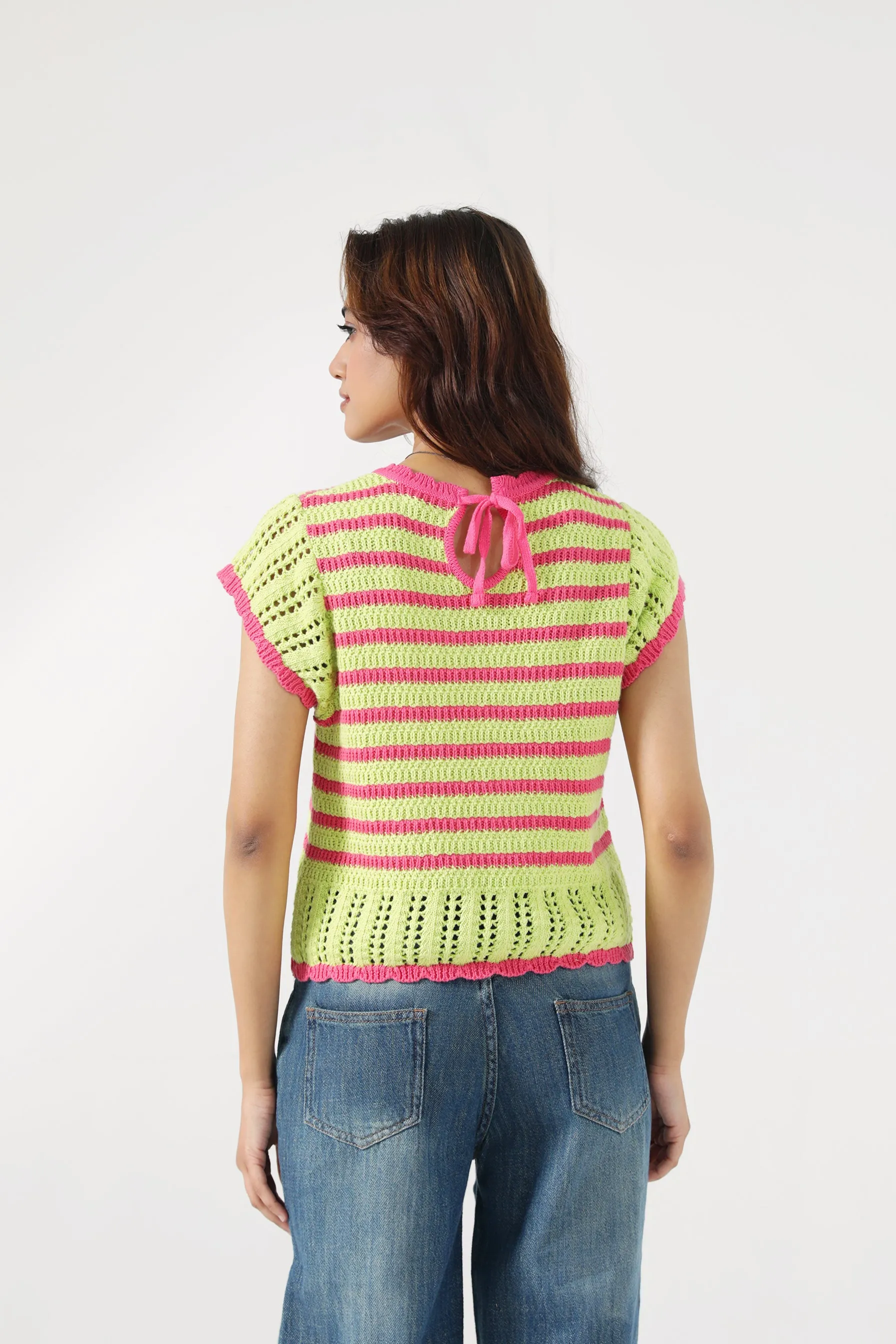 WaterRepellent CONTRAST CROCHET KNIT TOP
