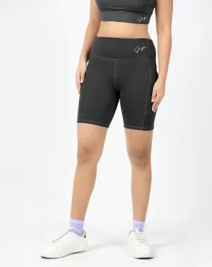 SculptFit Elegance Pocket Short DoubleStitchedEdges