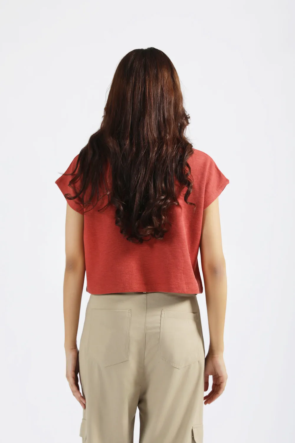 High-Waisted Pants BOY FIT TEXTURED TEE