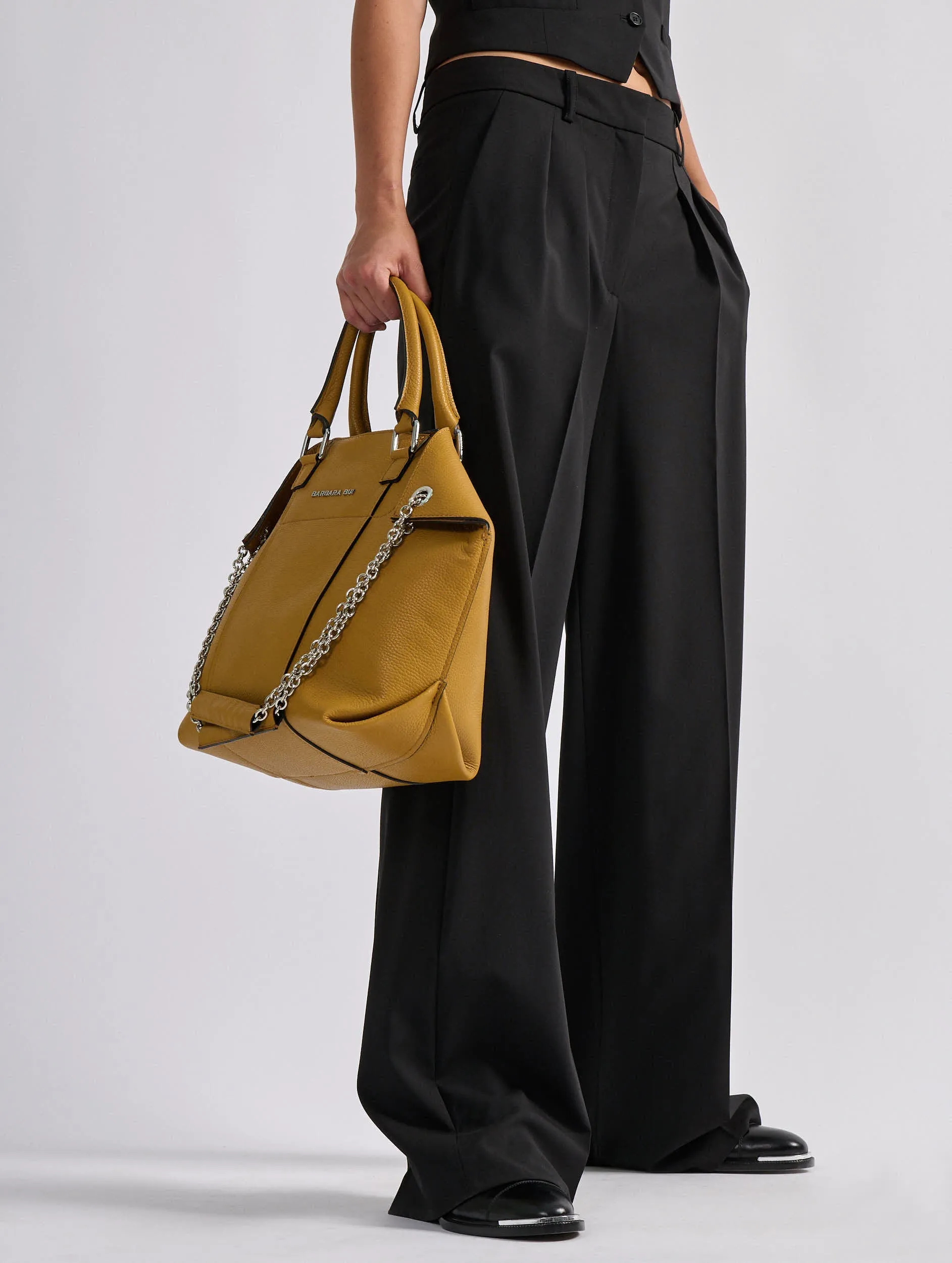 Stretch Fit Wear Black woollen canvas low-rise trousers