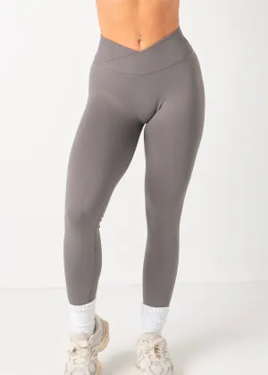 ULTIMATE SEAMLESS SCRUNCH LEGGINGS 3.0 - STEEL Outdoor Lover Home Lounge Neutral Wear
