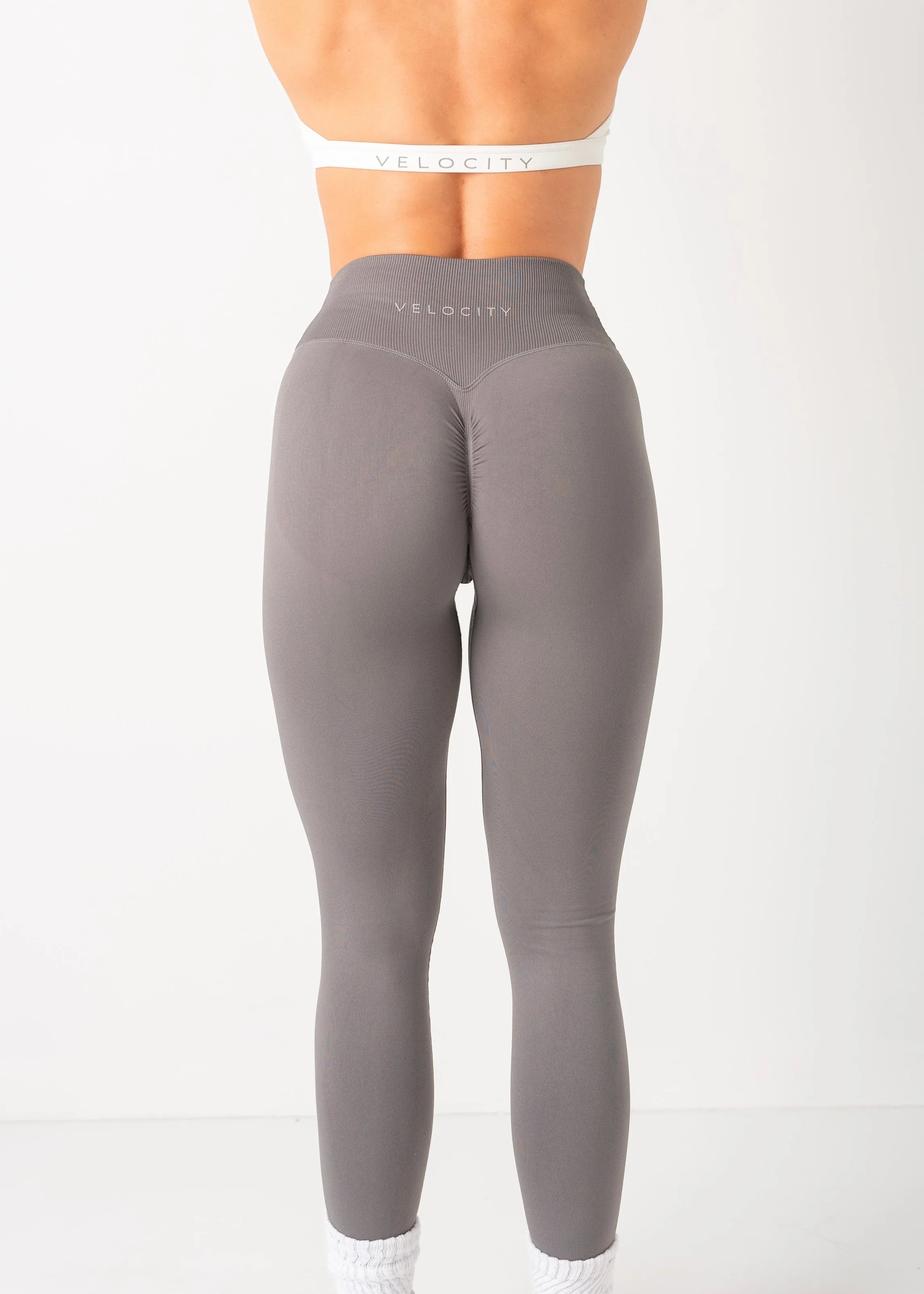 All-day Comfort All-Terrain Comfort ULTIMATE SEAMLESS SCRUNCH LEGGINGS 3.0 - STEEL