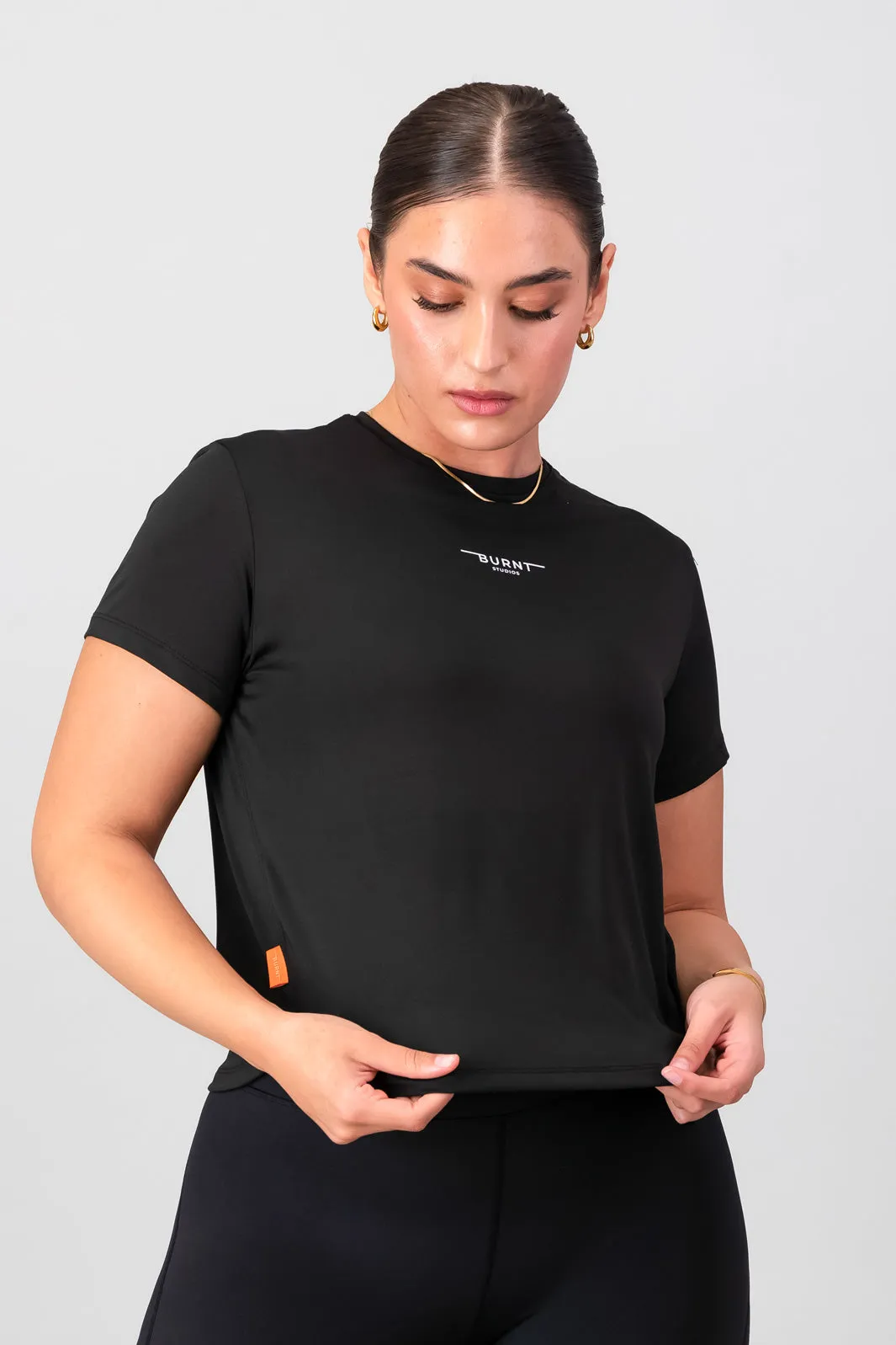 Essential Movement Tee - Black Classic Smart