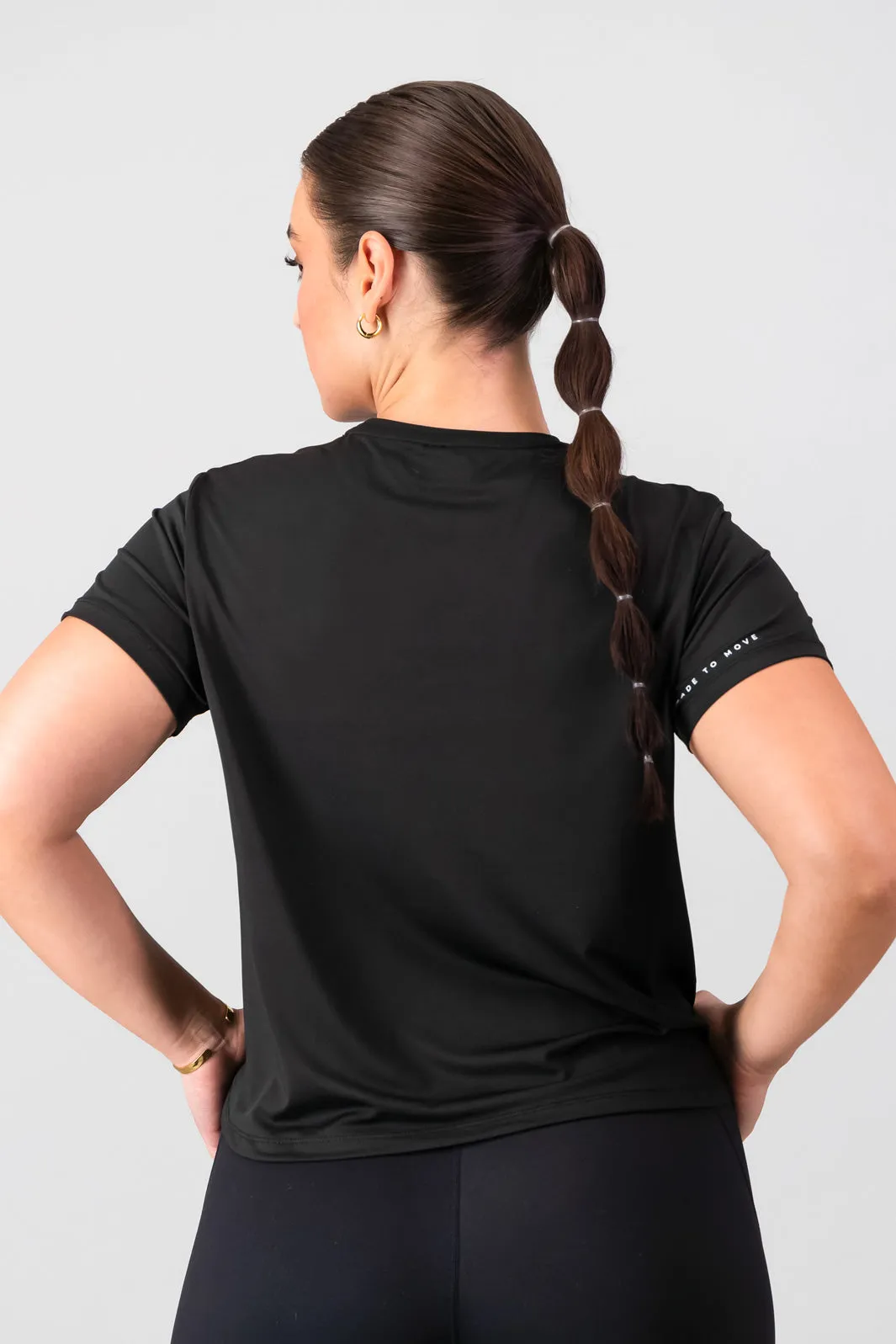 Essential Movement Tee - Black Fashionable Look