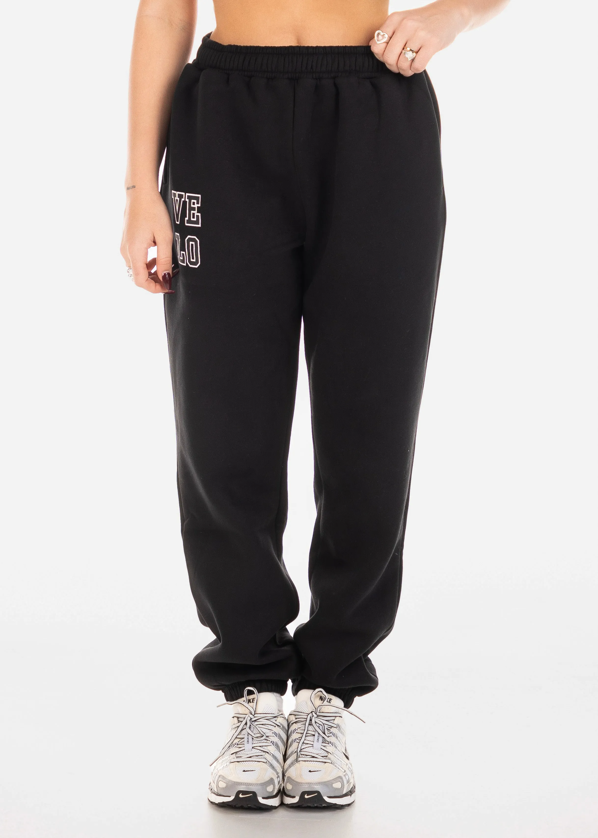 VELO OVERSIZED TRACKPANTS - BLACK WaterRepellentSurface