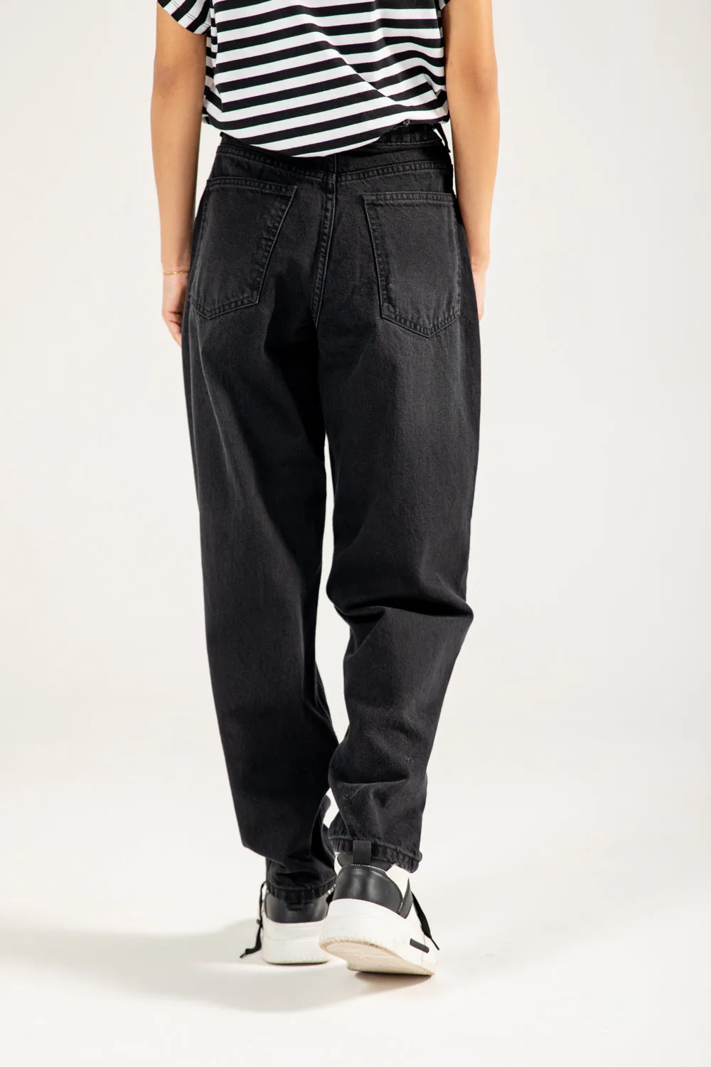 Relaxed fit wear BARREL FIT DENIM