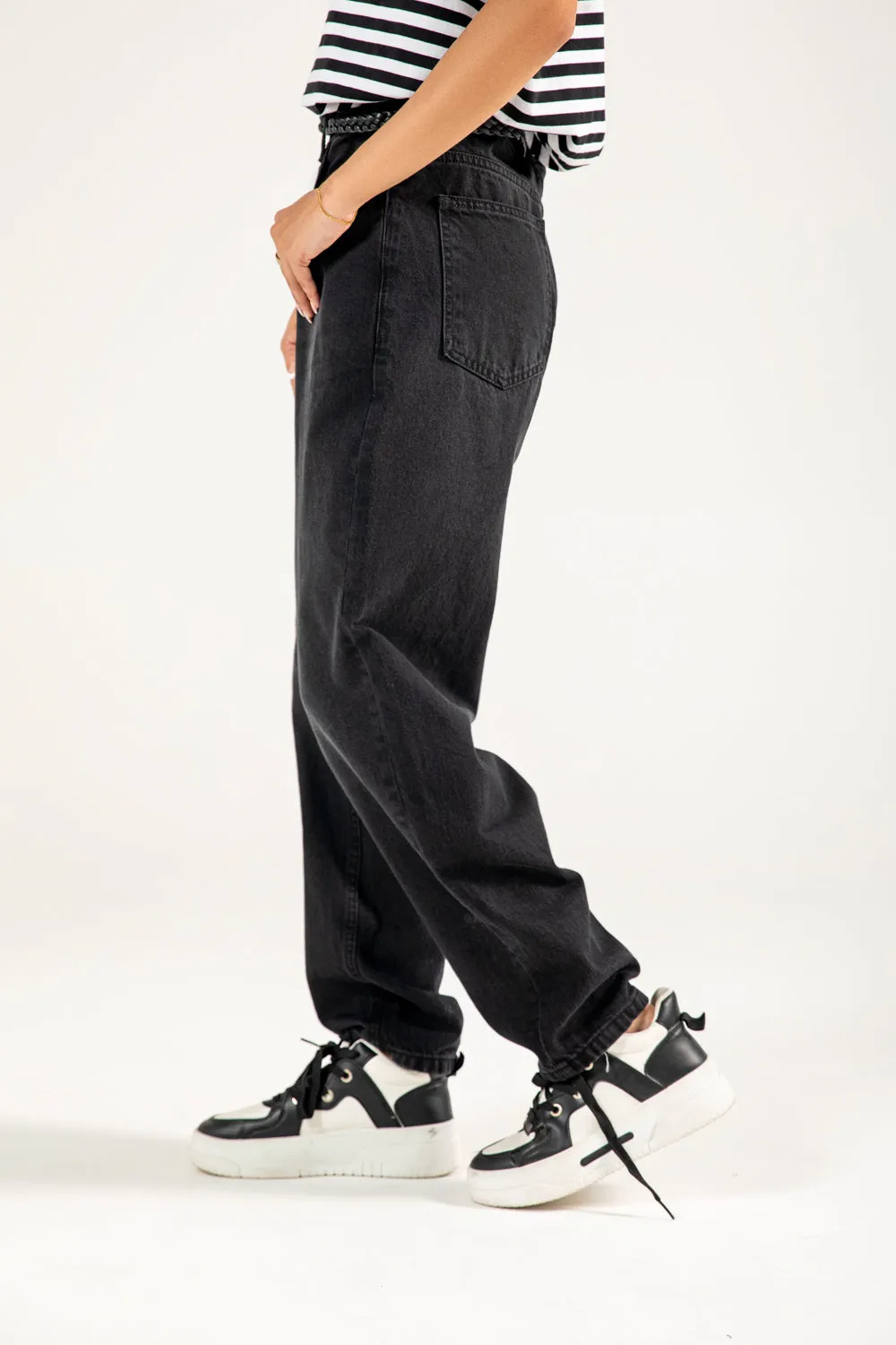 BARREL FIT DENIM Four Way Stretch Daily Motion