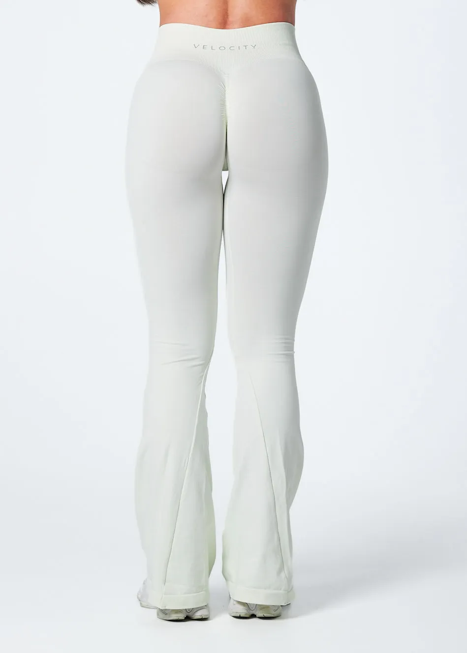 SIGNATURE SCRUNCH FLARES - VANILLA Silky feel