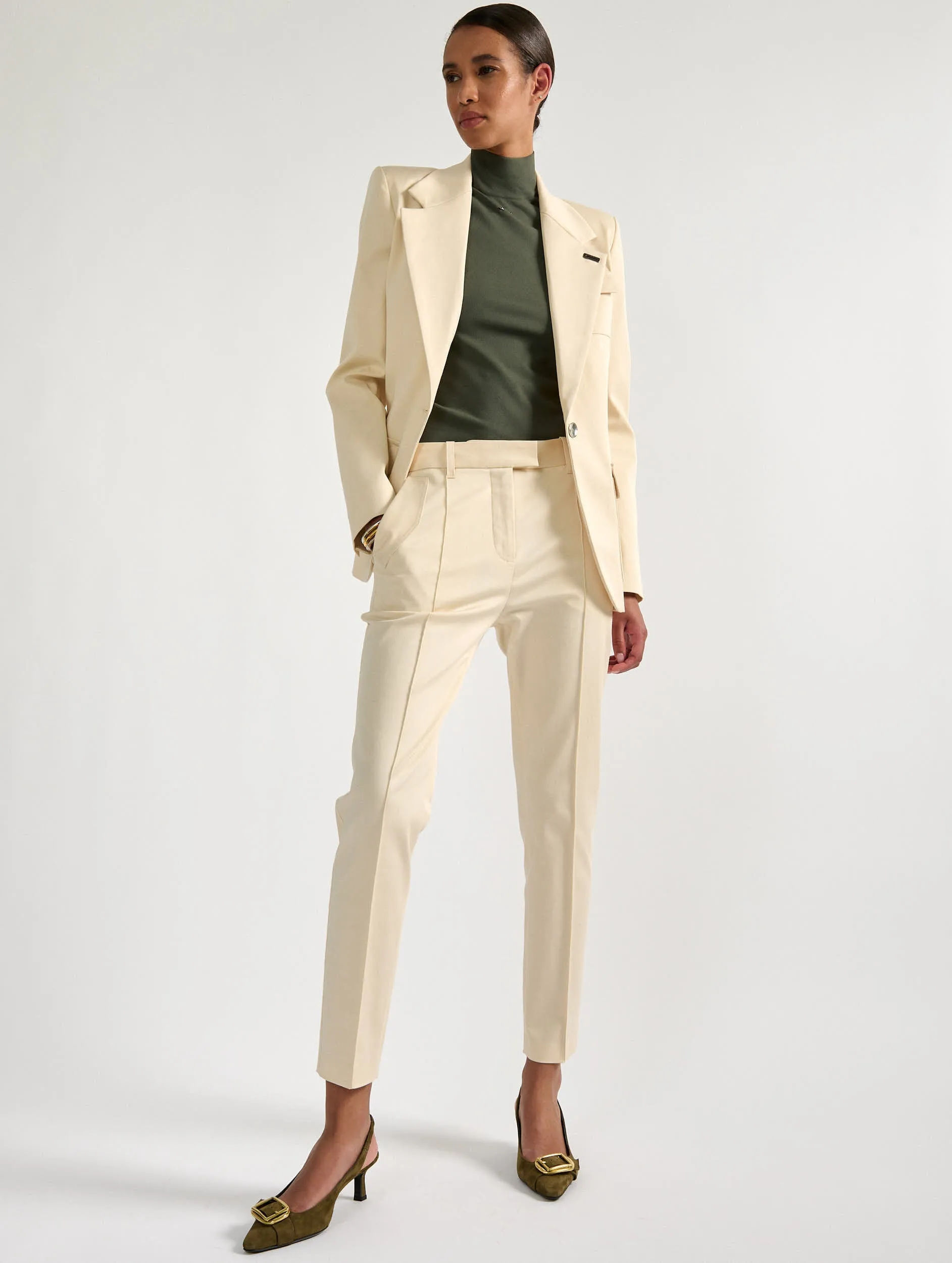 Solid shade Breathable fabric Sand stretch cotton gabardine Roxy trousers