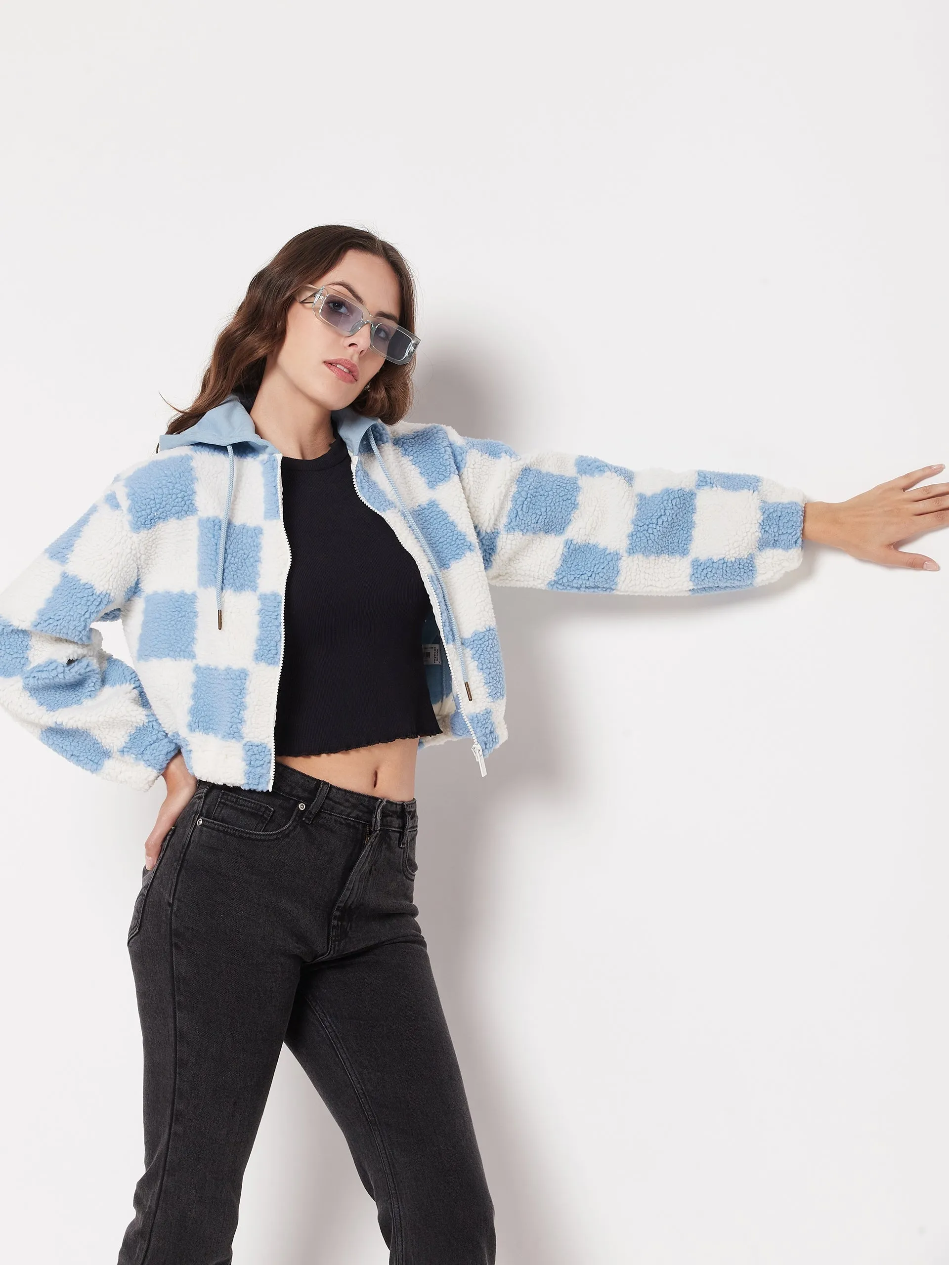 Madame Colour Blocked Sky-Blue Sweatshirt product beach relaxation vibe