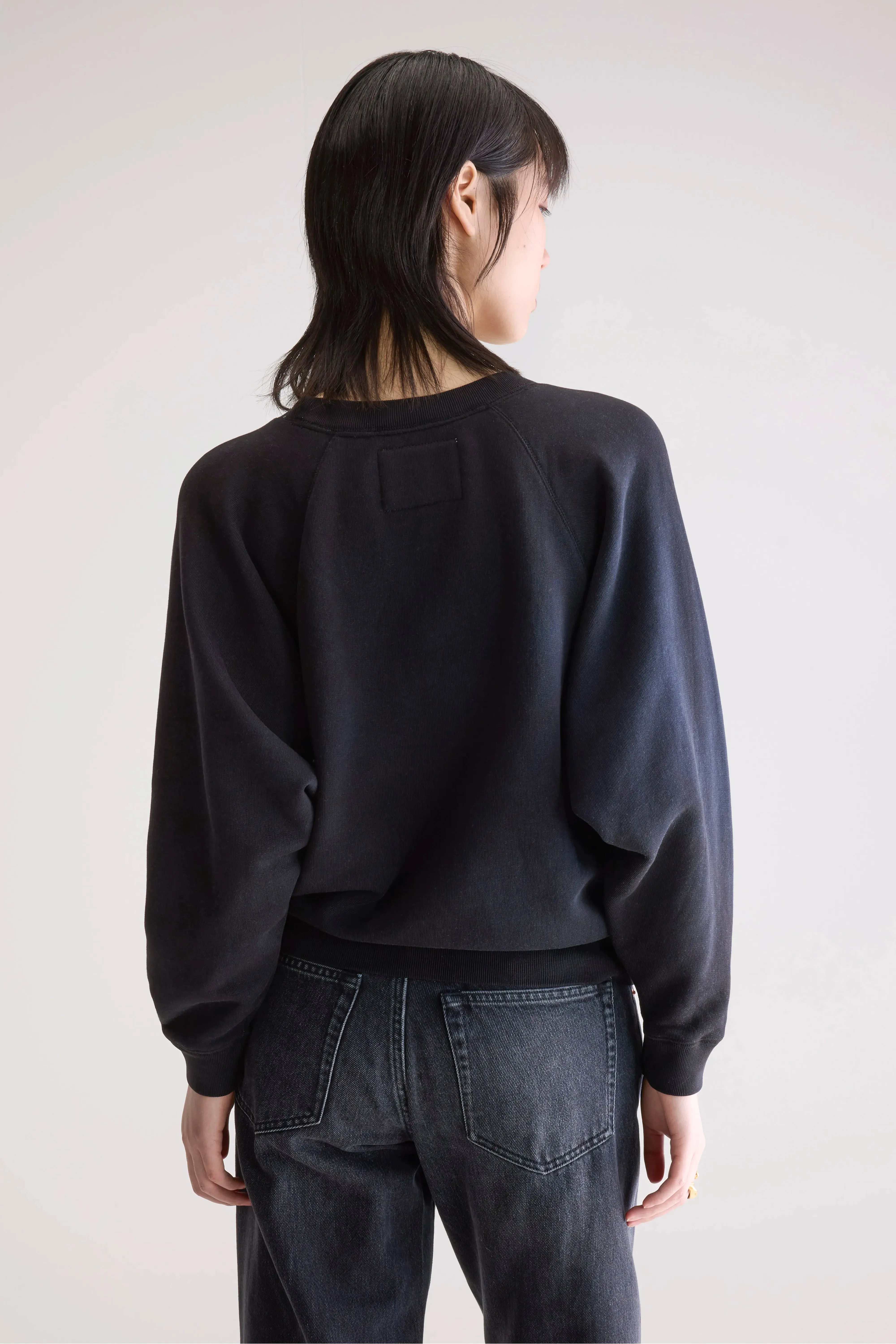 Essential Sporty Graphic Design Fella relaxed sweatshirt (252 / W / BLACK BLUE)