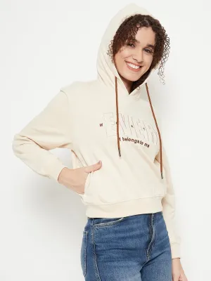 Madame Solid Off White Sweat-Shirt Effortless Look
