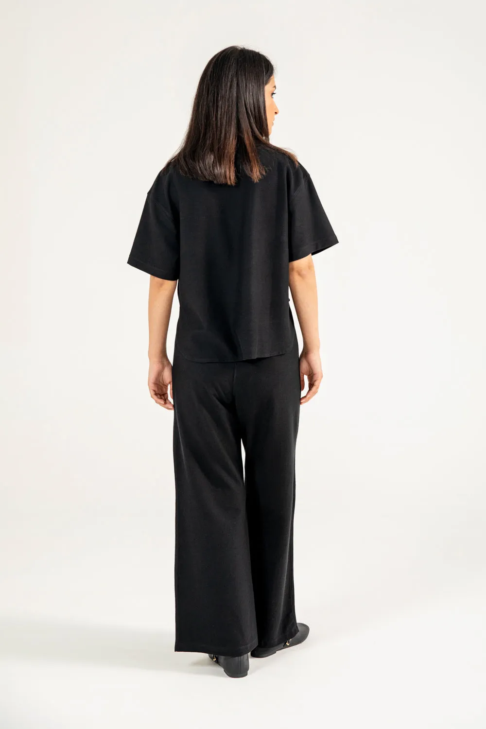 Stylish Apparel CROPPED TEE WITH HEM DETAIL