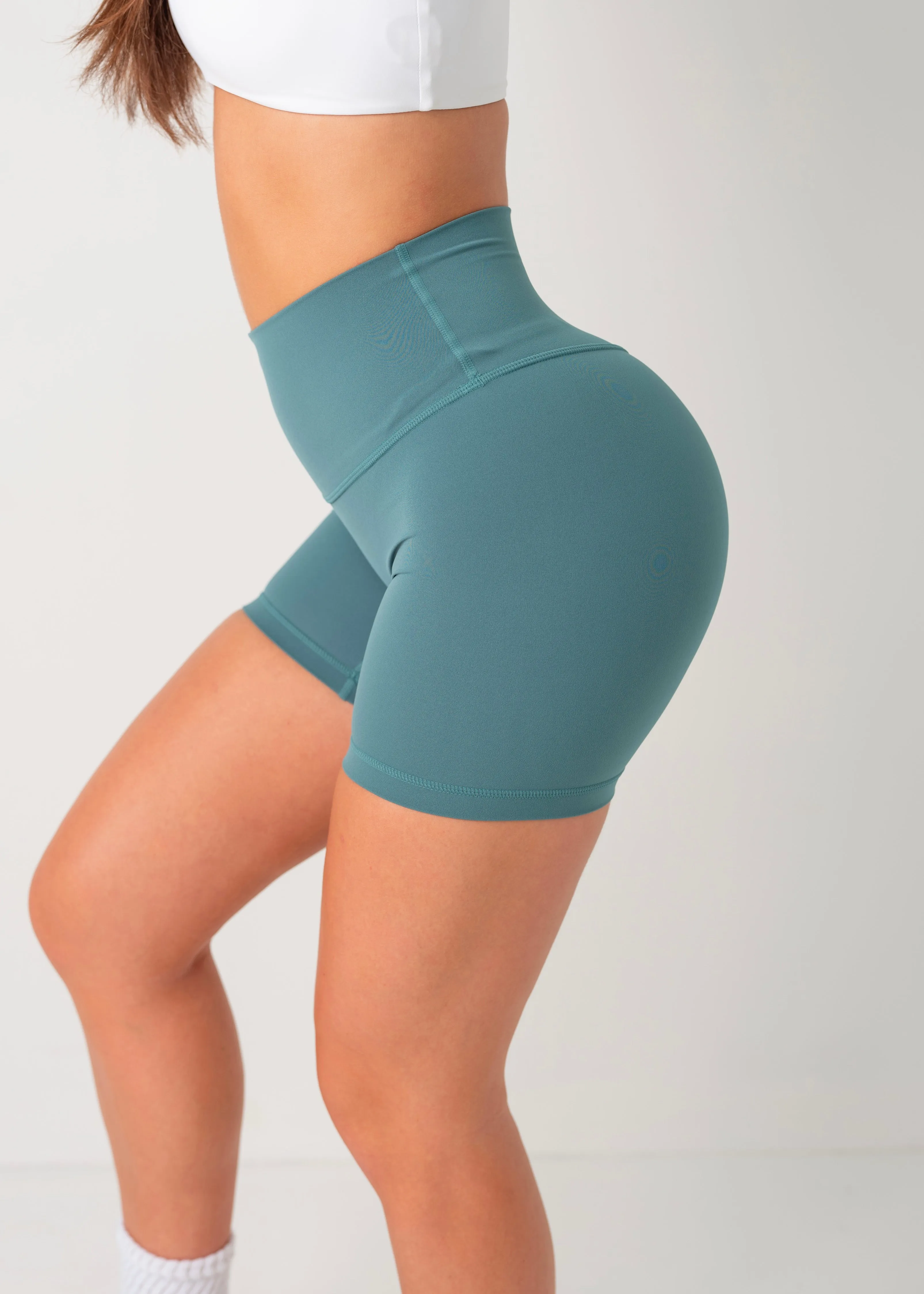 Reinforced Hems PERFORMANCE SHORTS - EMERALD