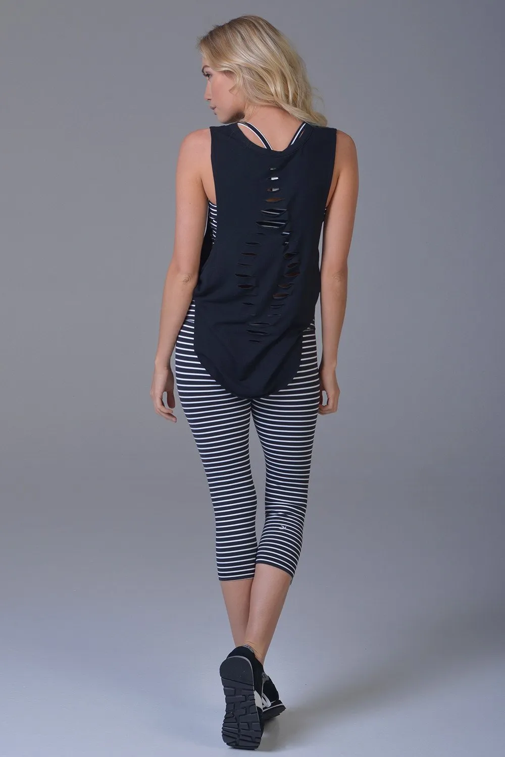Training - worthy Non Restrictive Glyder Diamond in the Rough Tank - Black