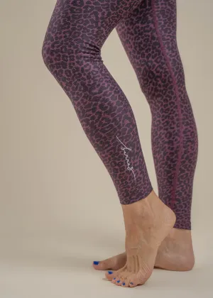 Fashion Trend WaterRepellent Softmark Caught in the Midi High Waisted Legging