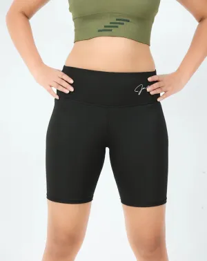 FlexFit Elegance Short Match Fit Roomy Design