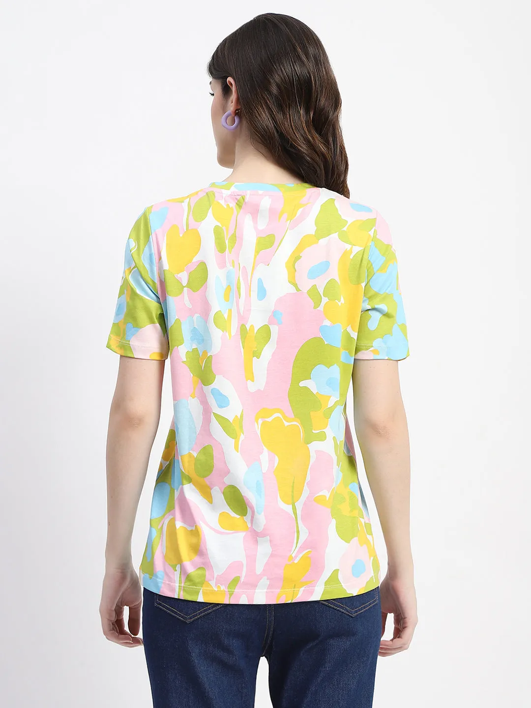 Madame Abstract And Typography Print White Cotton T-Shirt Functional Look