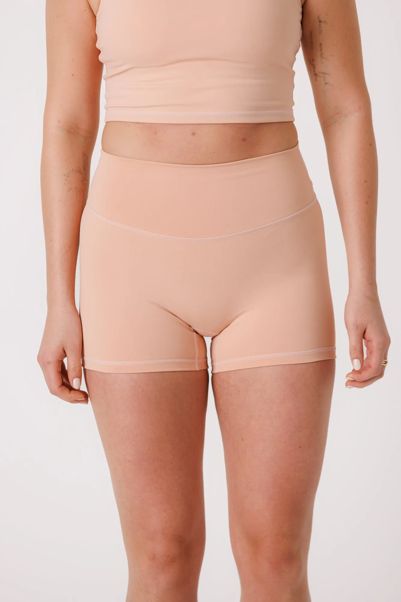 light feel Signature 4?? Shorts