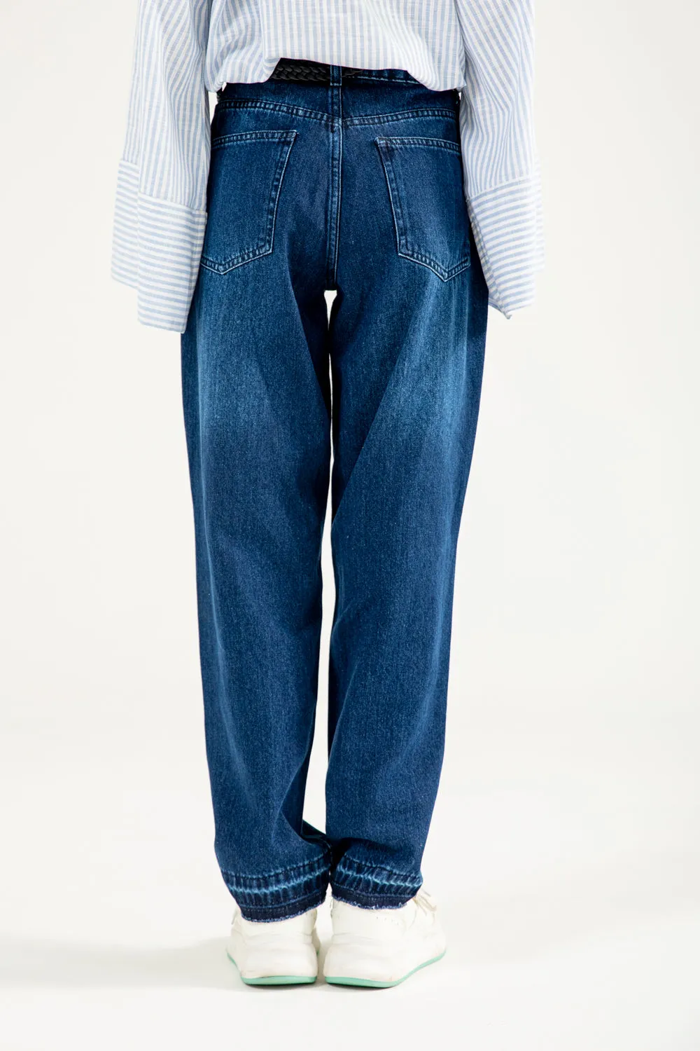BARREL FIT DENIM Tear Resistant Design