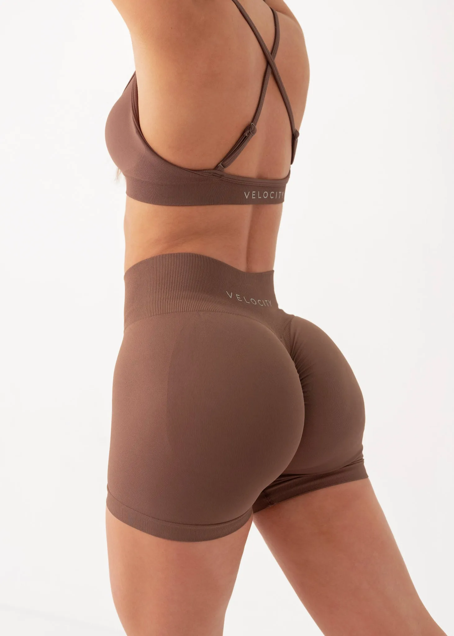 Unisex SIGNATURE SCRUNCH SHORTS - CHOCOLATE