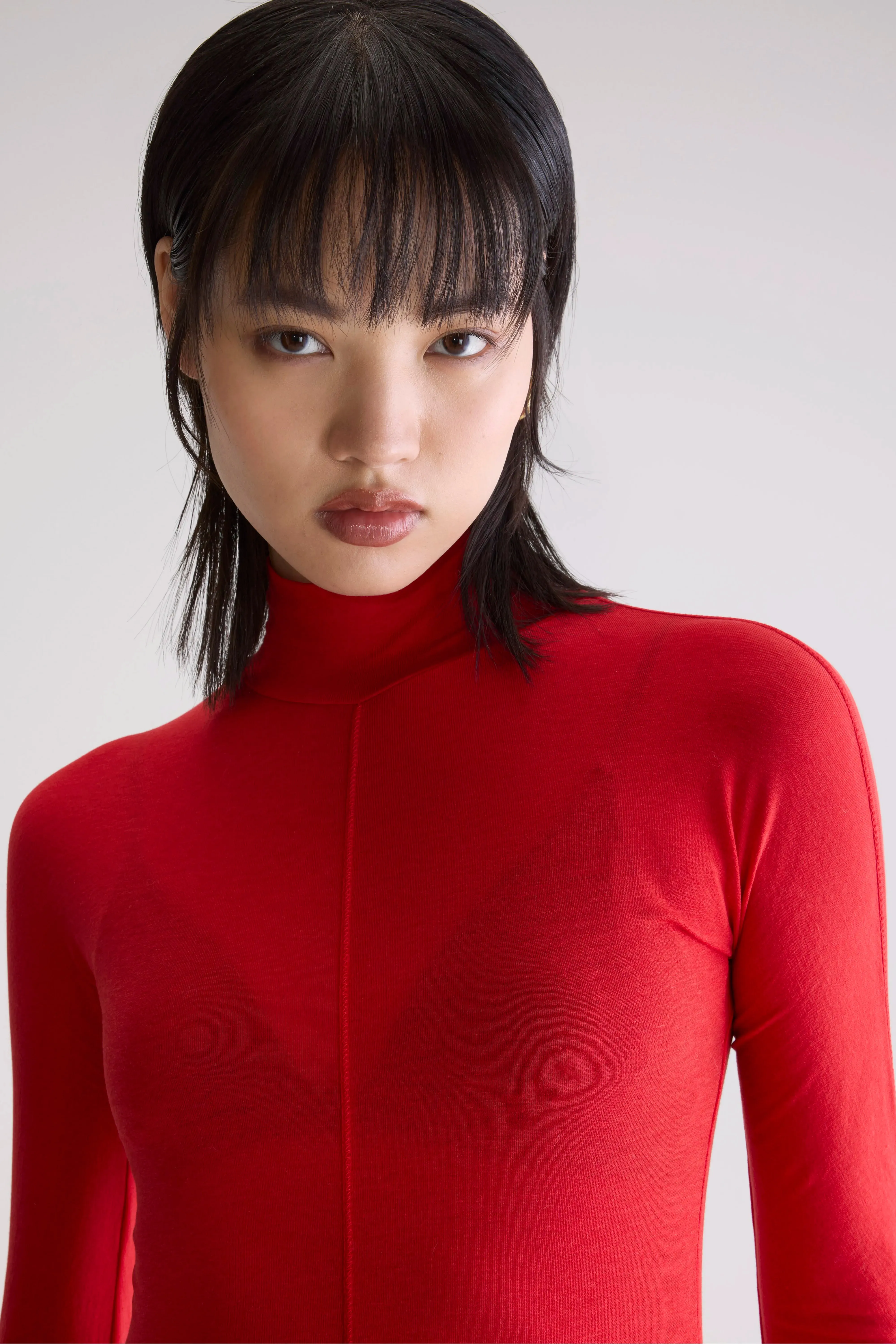 Retro Style Chill Wear Flawy turtle neck t-shirt (252 / W / SANGUINE)