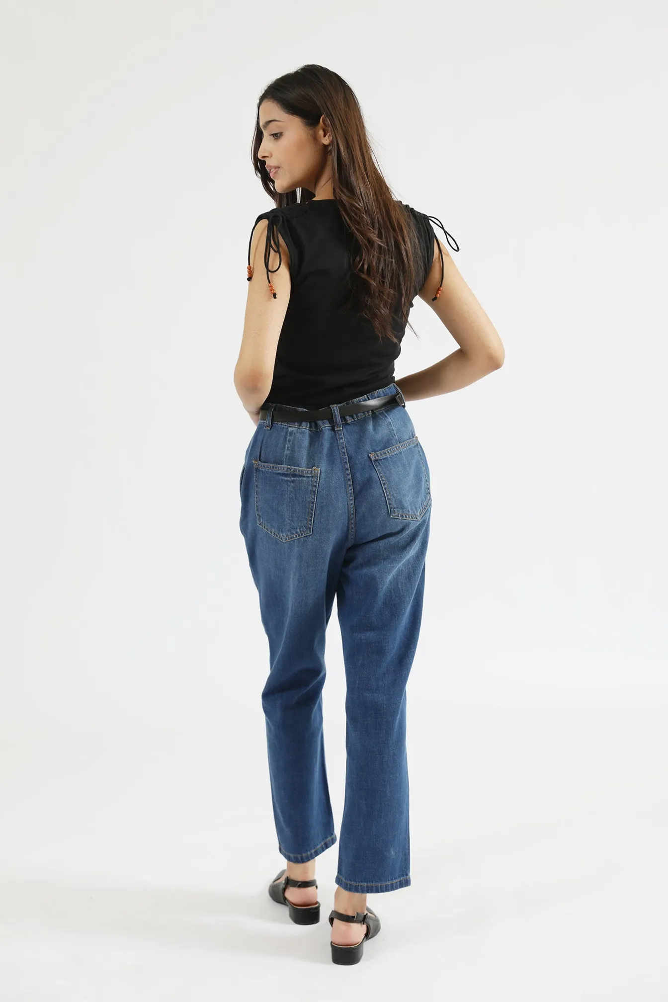 Easy Breath SLEEVELESS TOP WITH TIE DETAIL