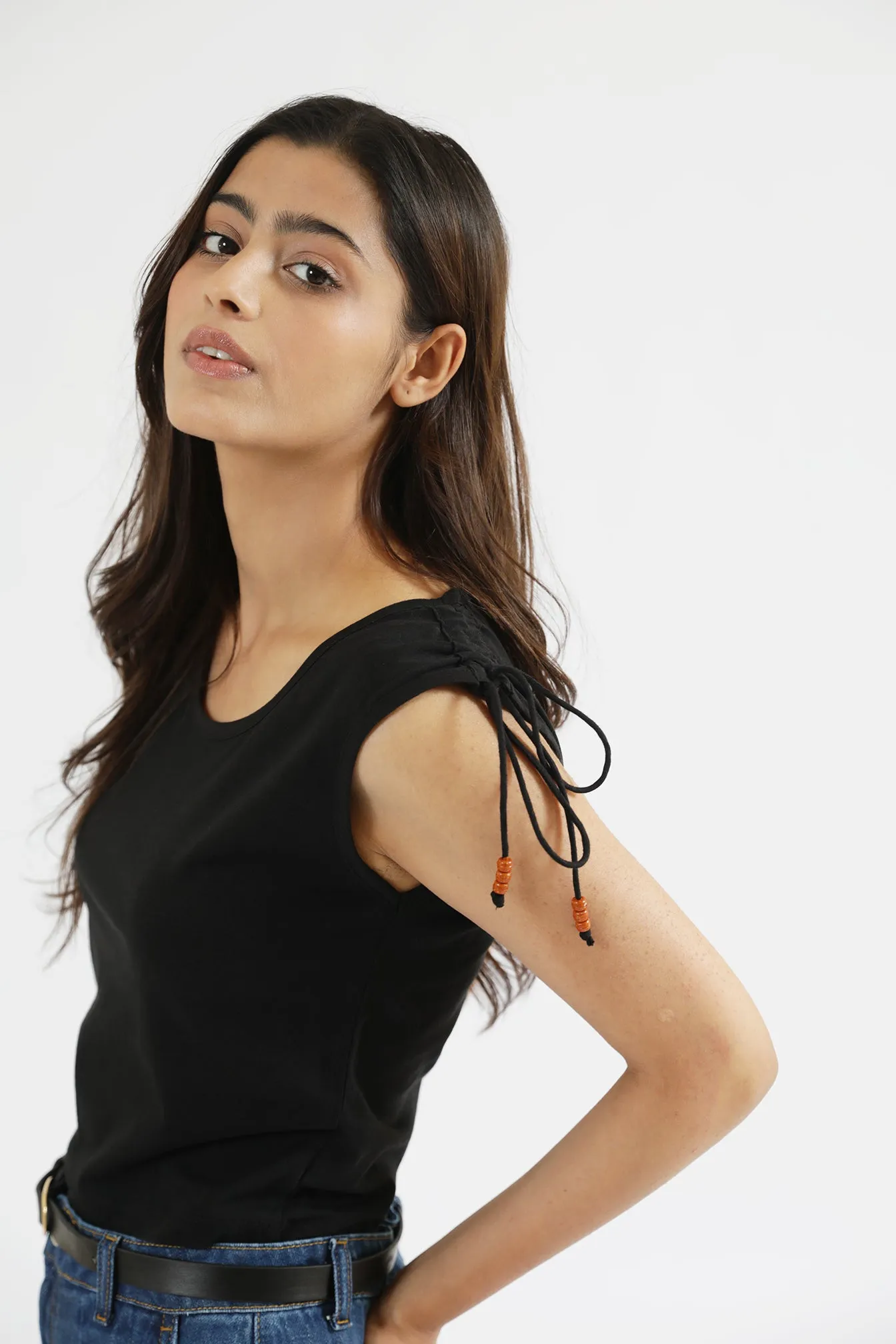 Relaxed Look SLEEVELESS TOP WITH TIE DETAIL