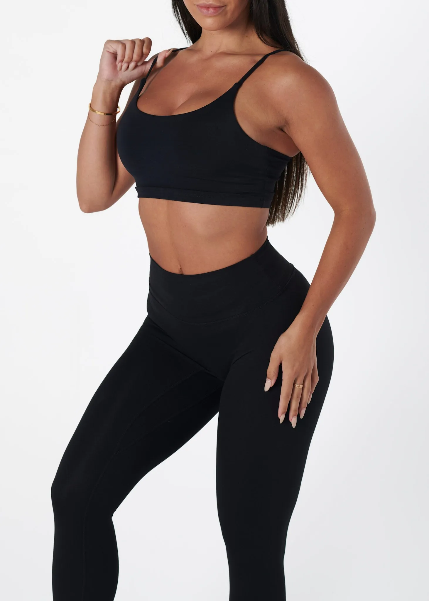PERFORMANCE CROP - BLACK HiddenZipperClosure
